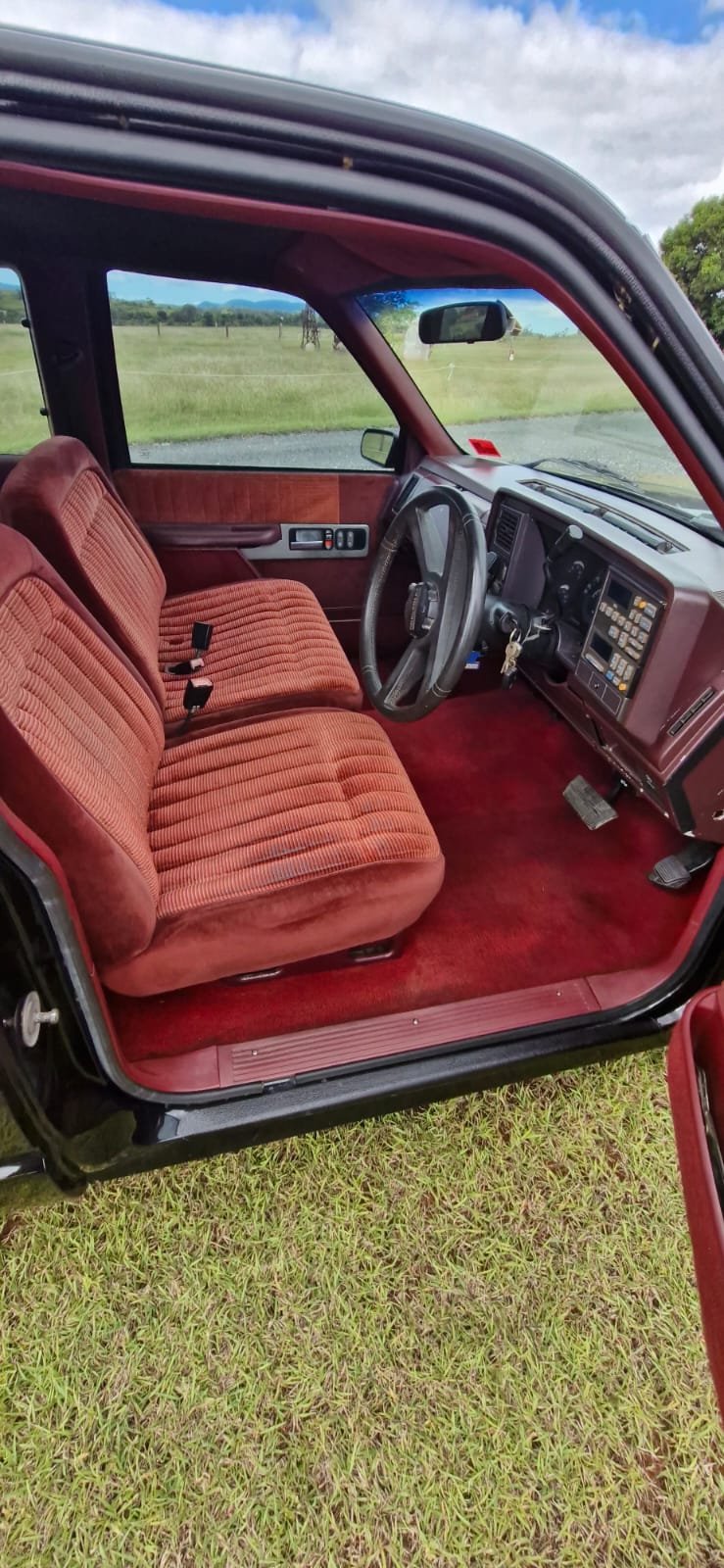 1991 CHEVROLET C10 SILVERADO UTILITY 