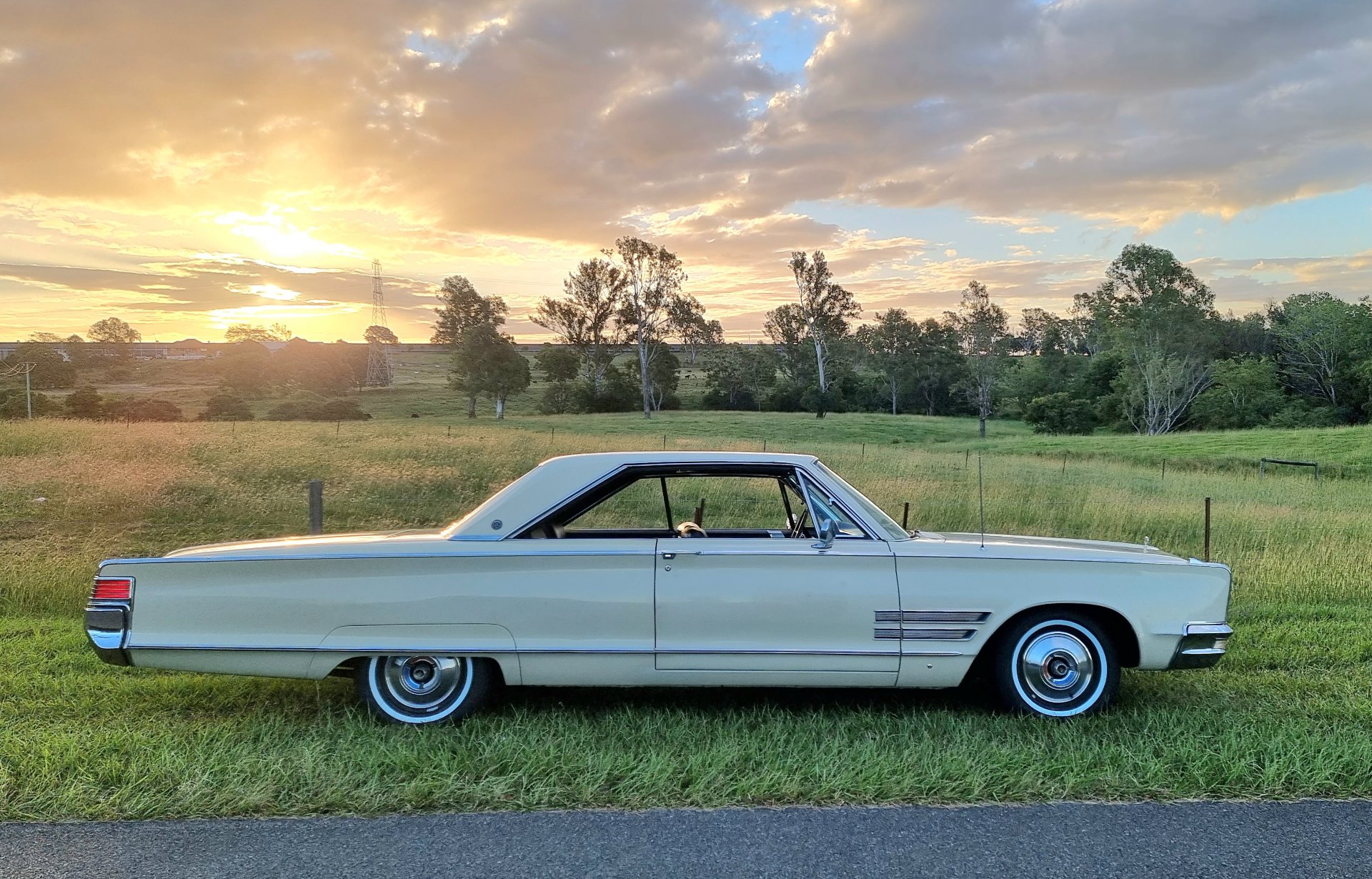 1966 CHRYSLER 300 HARD TOP 3 SP AUTOMATIC COUPE 