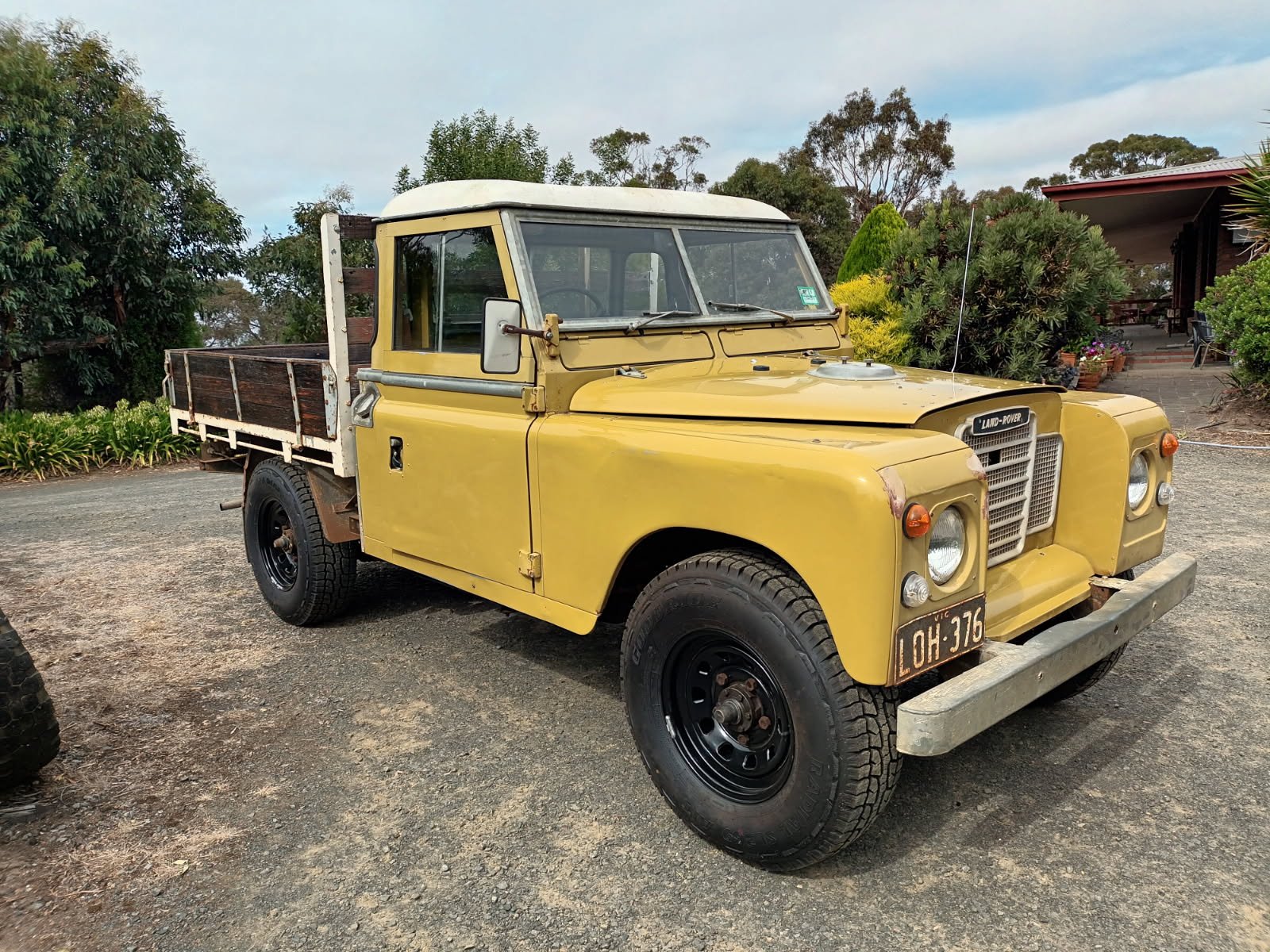 1973 LAND ROVER SERIES III TRAY 