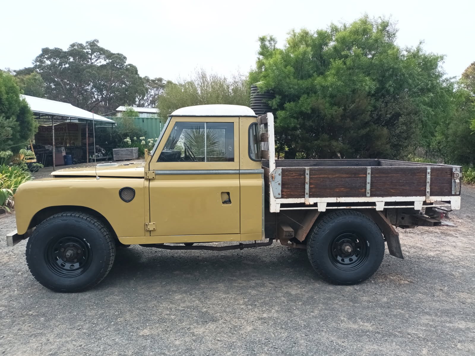 1973 LAND ROVER SERIES III TRAY 