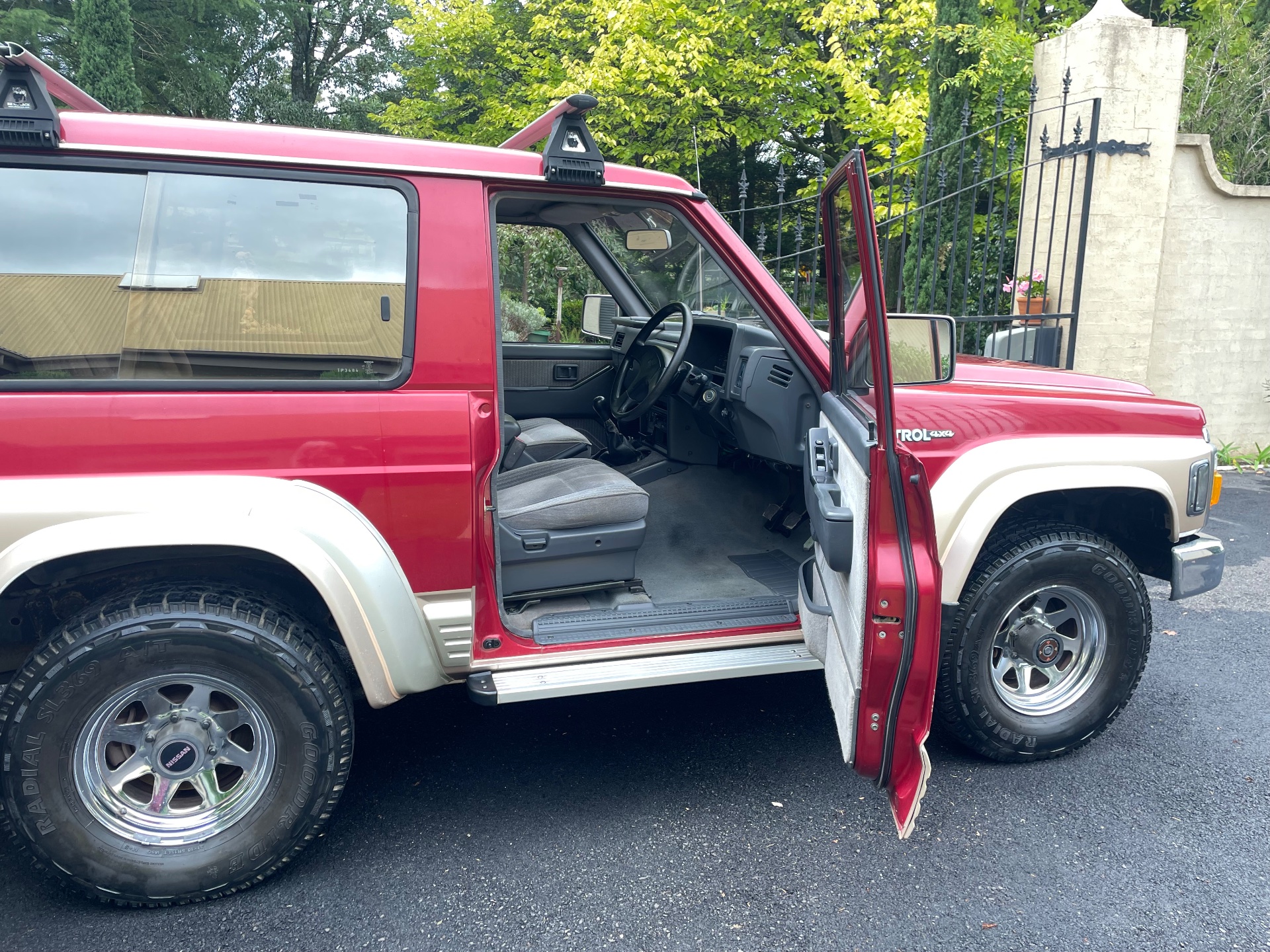1995 NISSAN PATROL GQ ST (4x4) 5 SP MANUAL 4x4 2D HARDTOP
