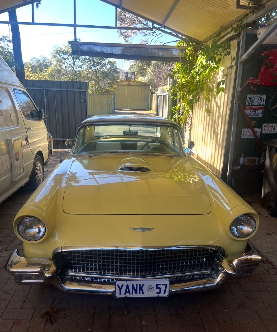 1957 FORD THUNDERBIRD CONVERTIBLE