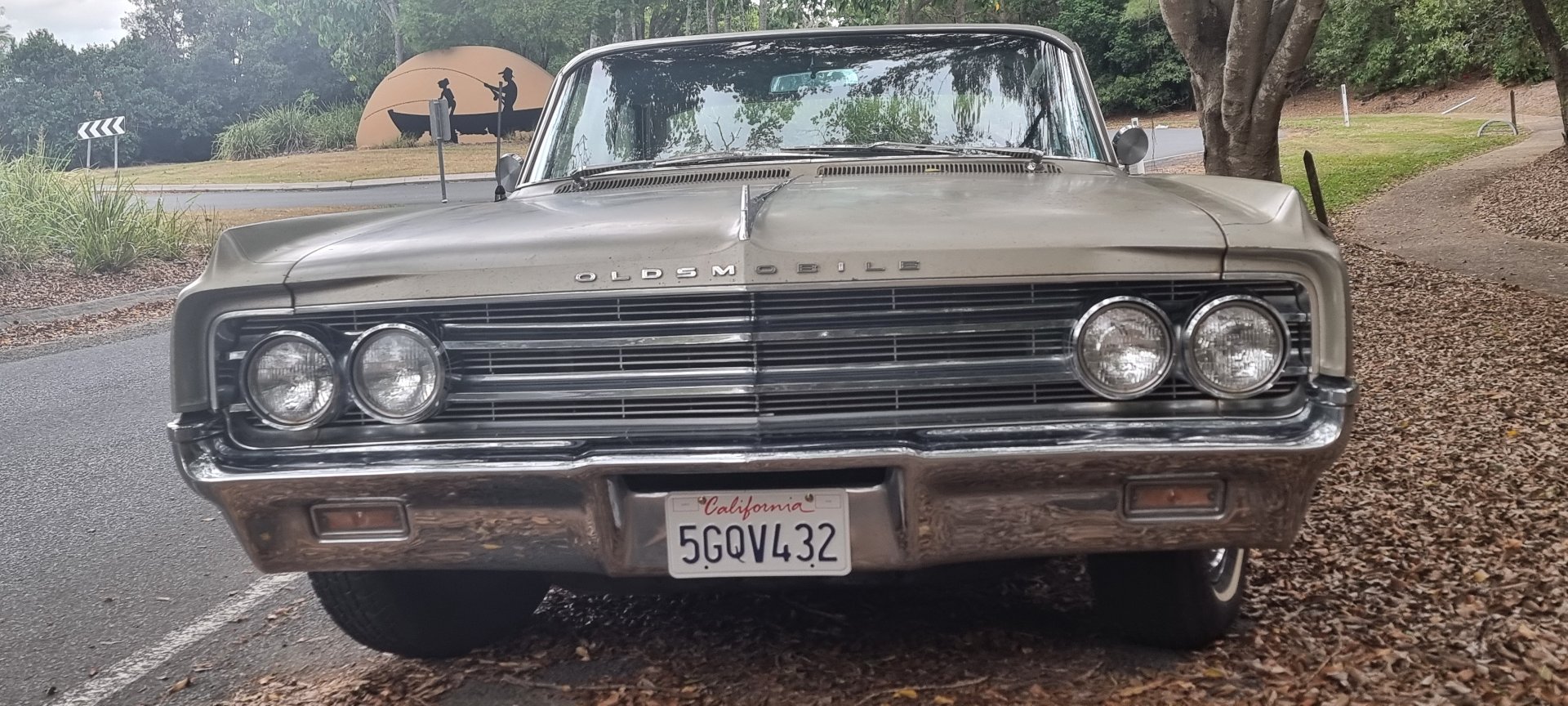 1963 OLDSMOBILE 98 COUPE
