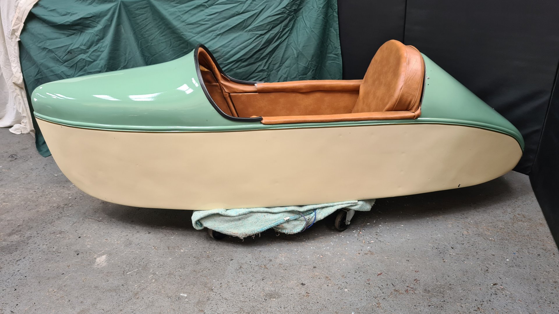 REPLICA INDIAN SIDECAR BOAT