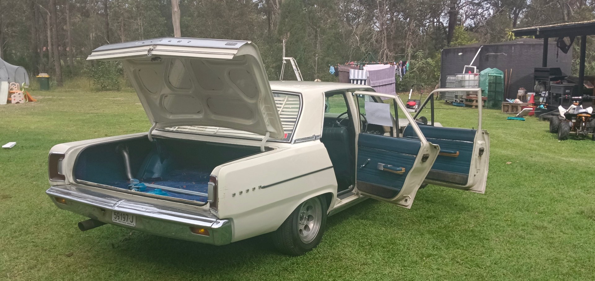 1968 VALIANT REGAL VE 4D SEDAN