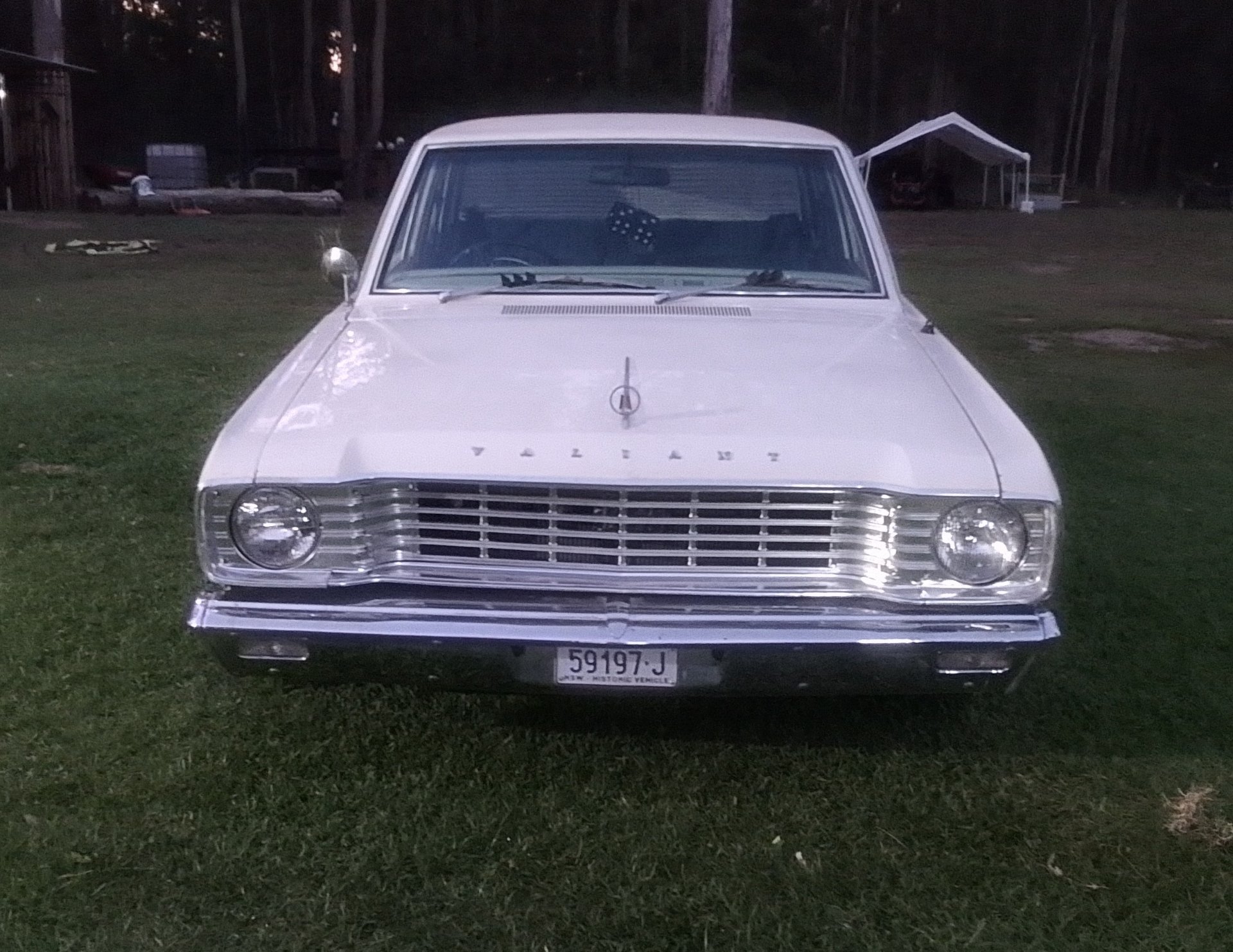 1968 VALIANT REGAL VE 4D SEDAN