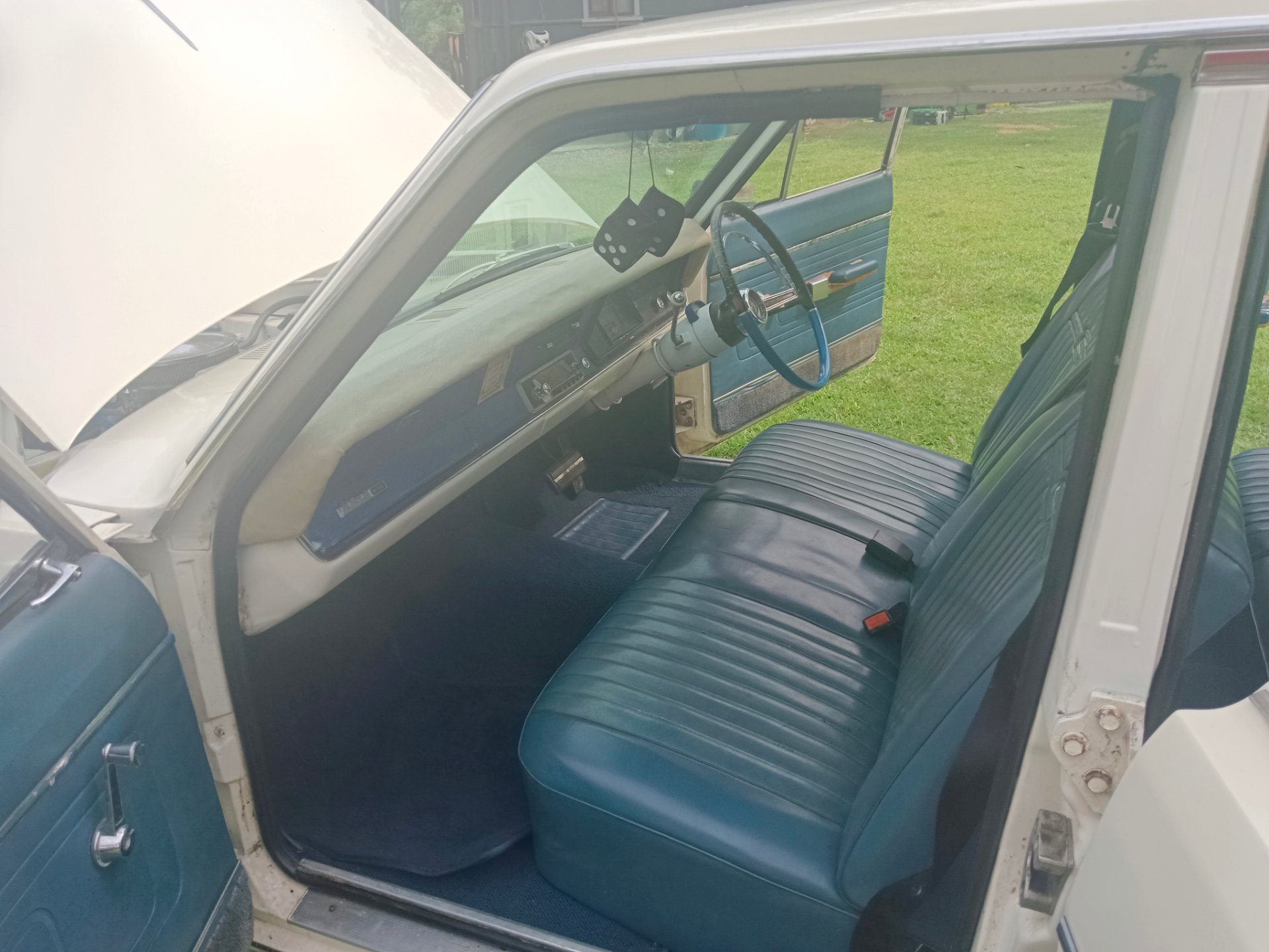1968 VALIANT REGAL VE 4D SEDAN