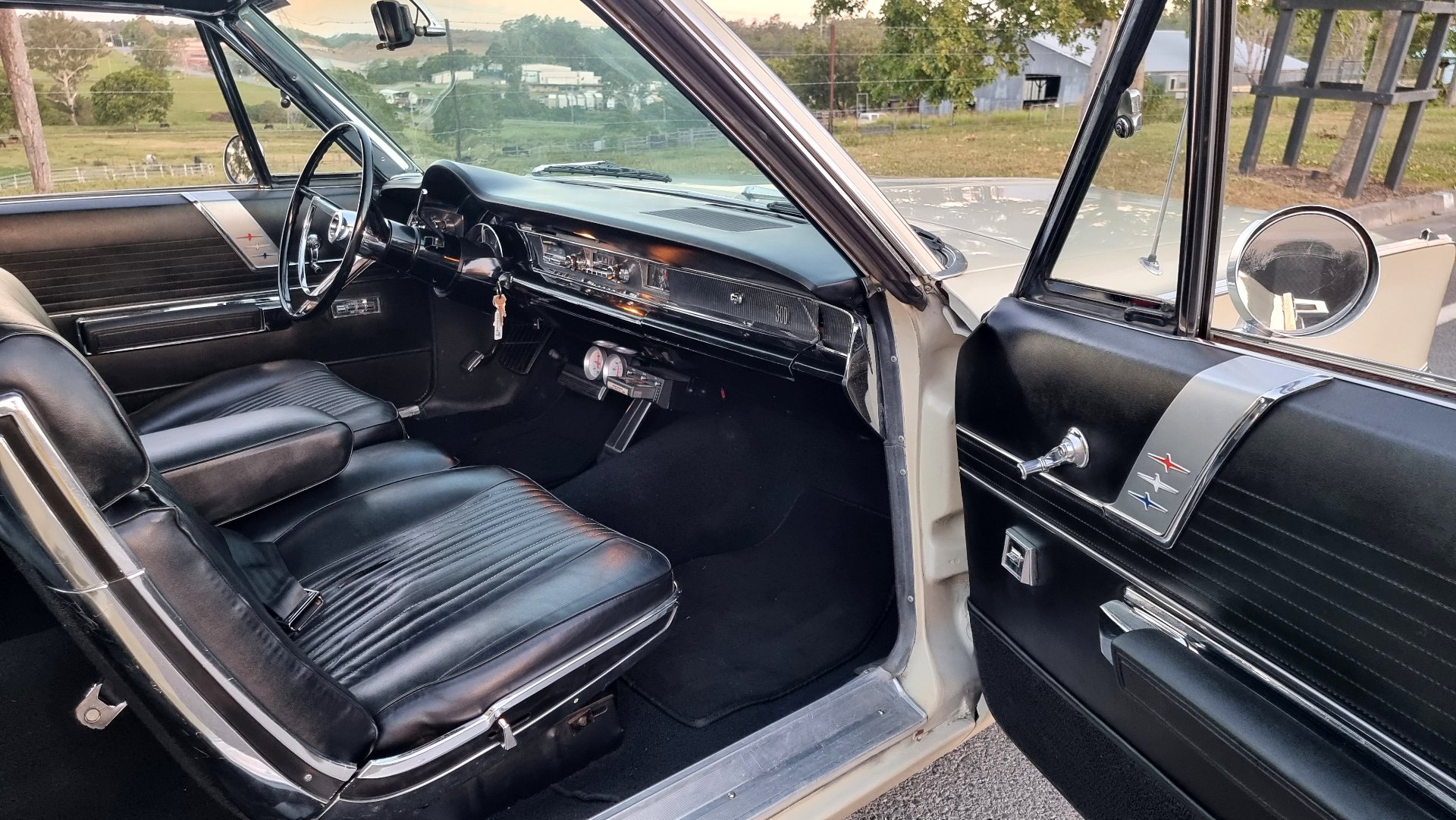 1966 CHRYSLER 300 HARD TOP 3 SP AUTOMATIC COUPE 