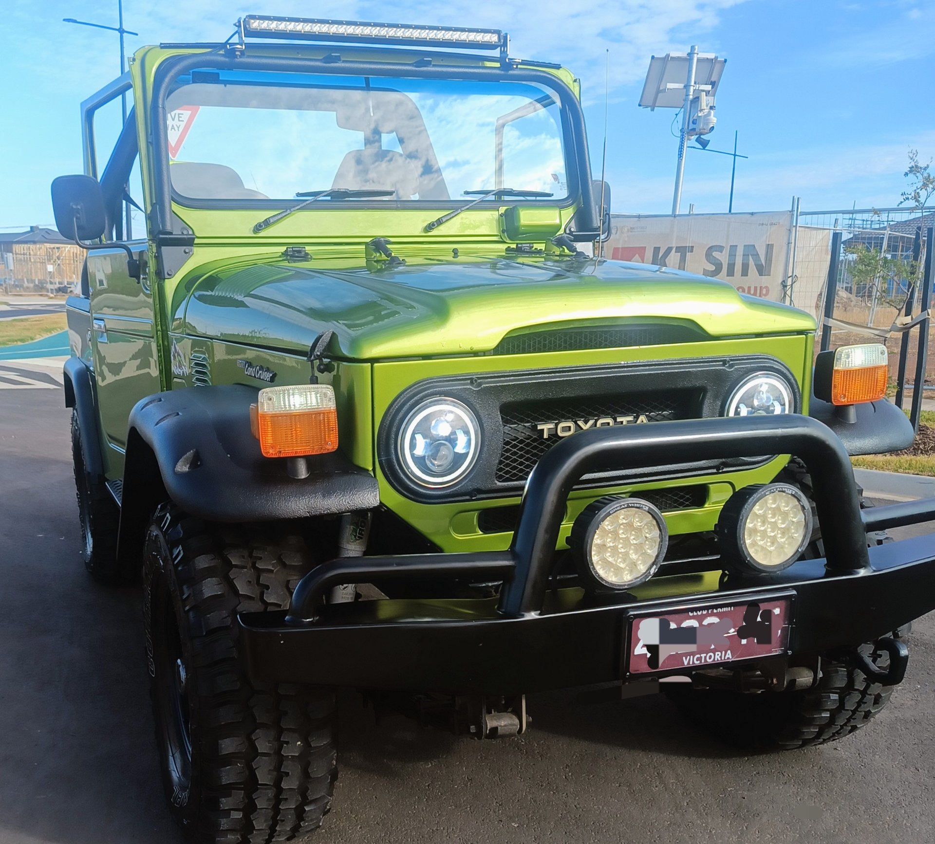 1977 TOYOTA LANDCRUISER FJ40 SWB 4 SP MANUAL 4X4 2D SOFTTOP