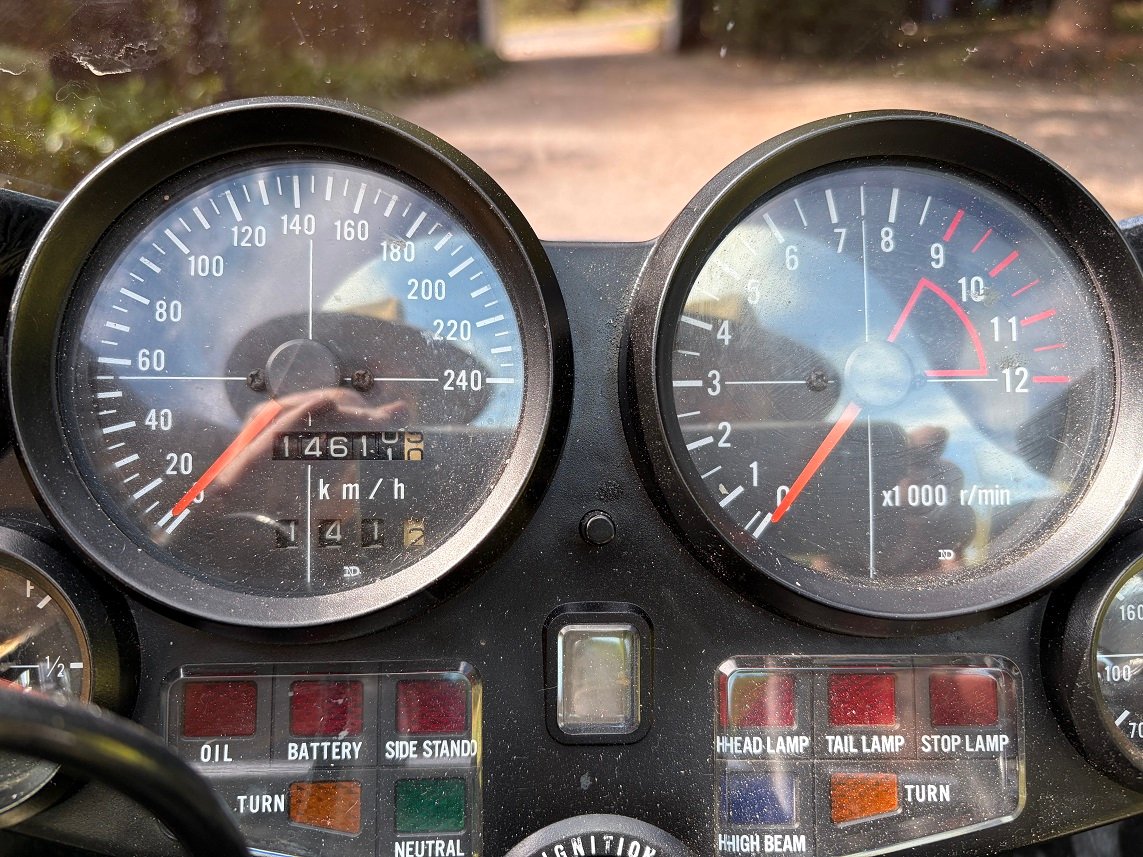 1982 SUZUKI GSX1100E ROAD