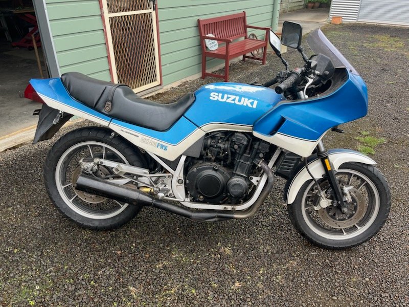 1984 SUZUKI GSX400 FWS ROAD