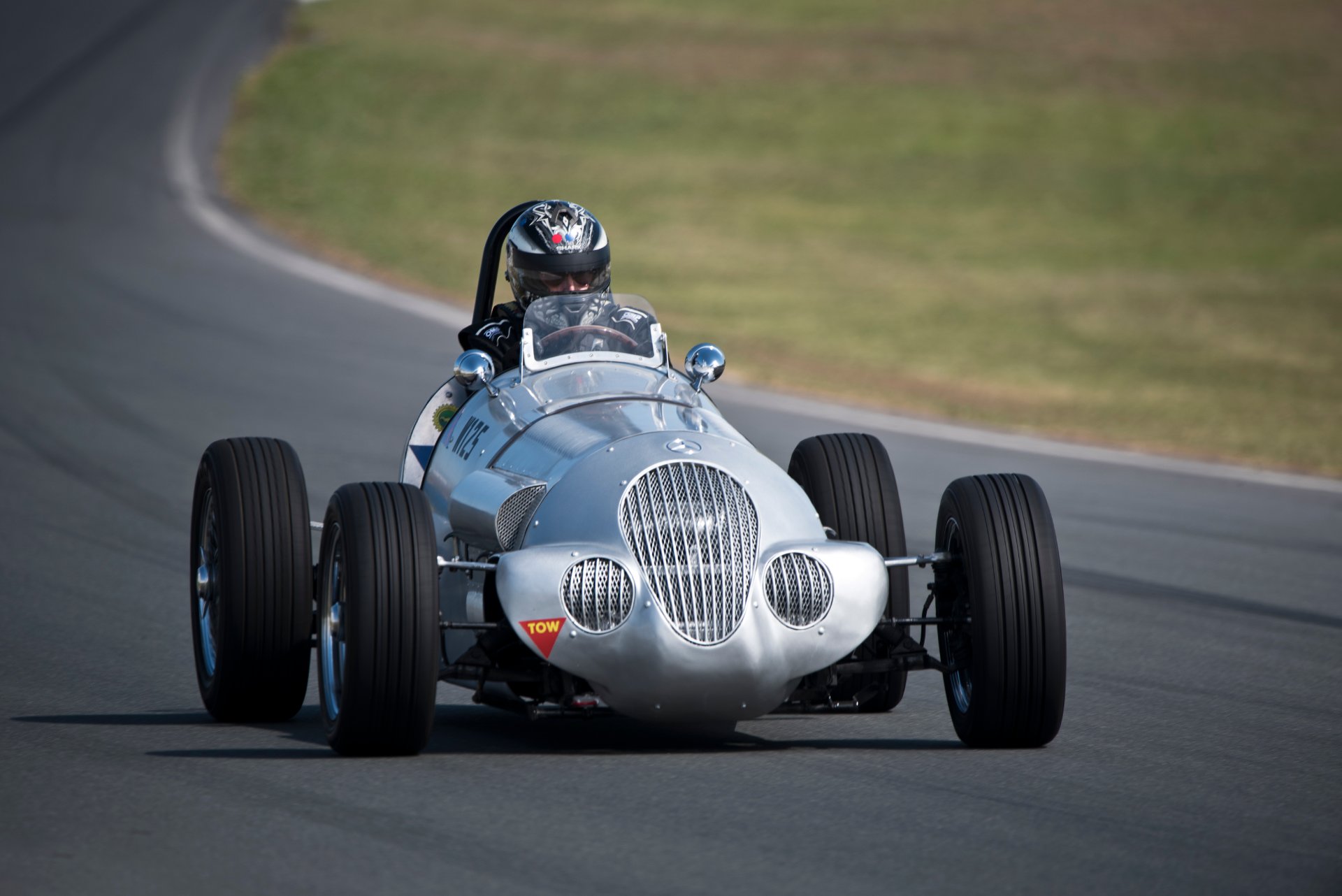 1937 MERCEDES-BENZ W125 5 SPD MANUAL RACE CAR REPLICA