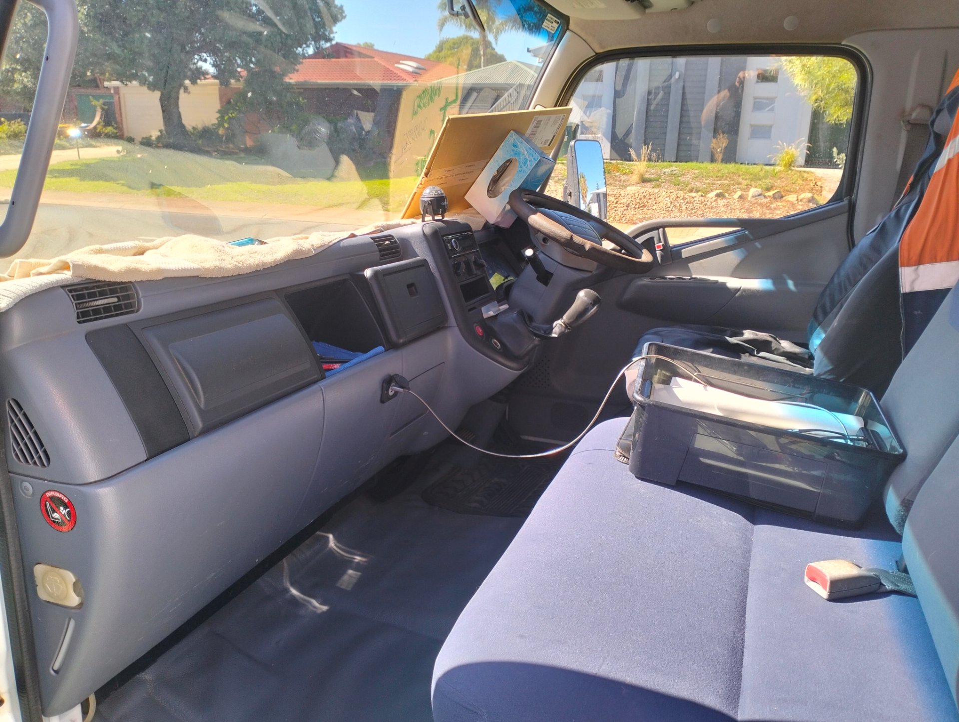 2010 MITSUBISHI FUSO CANTER CAMPER 