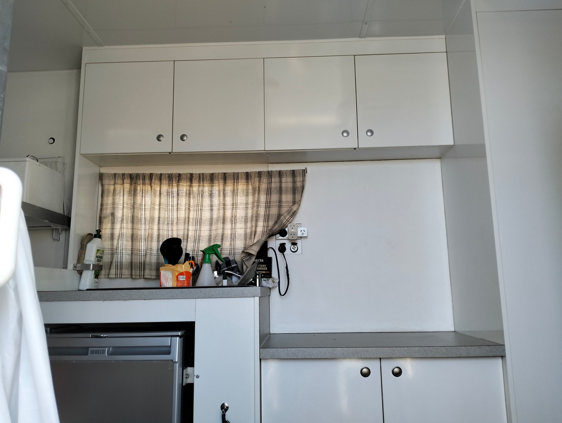 2010 MITSUBISHI FUSO CANTER CAMPER 