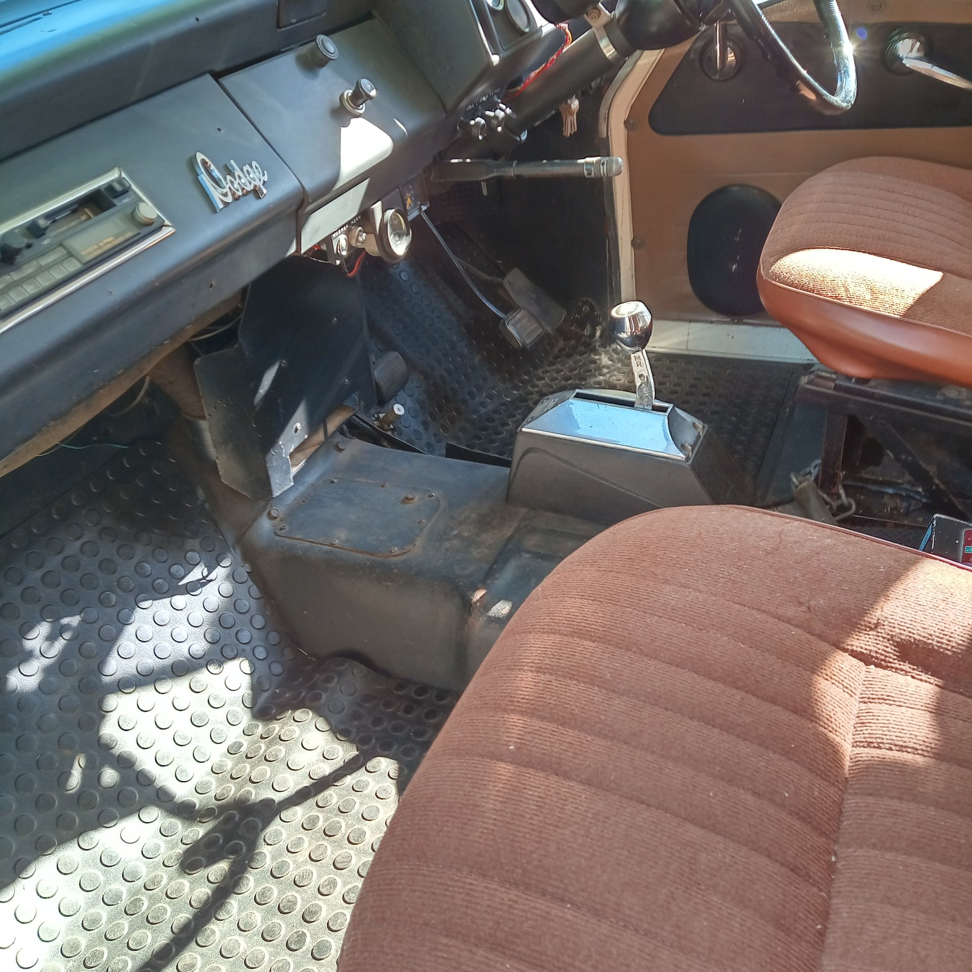 1974 DODGE D5N 300 CREW CAB TRUCK