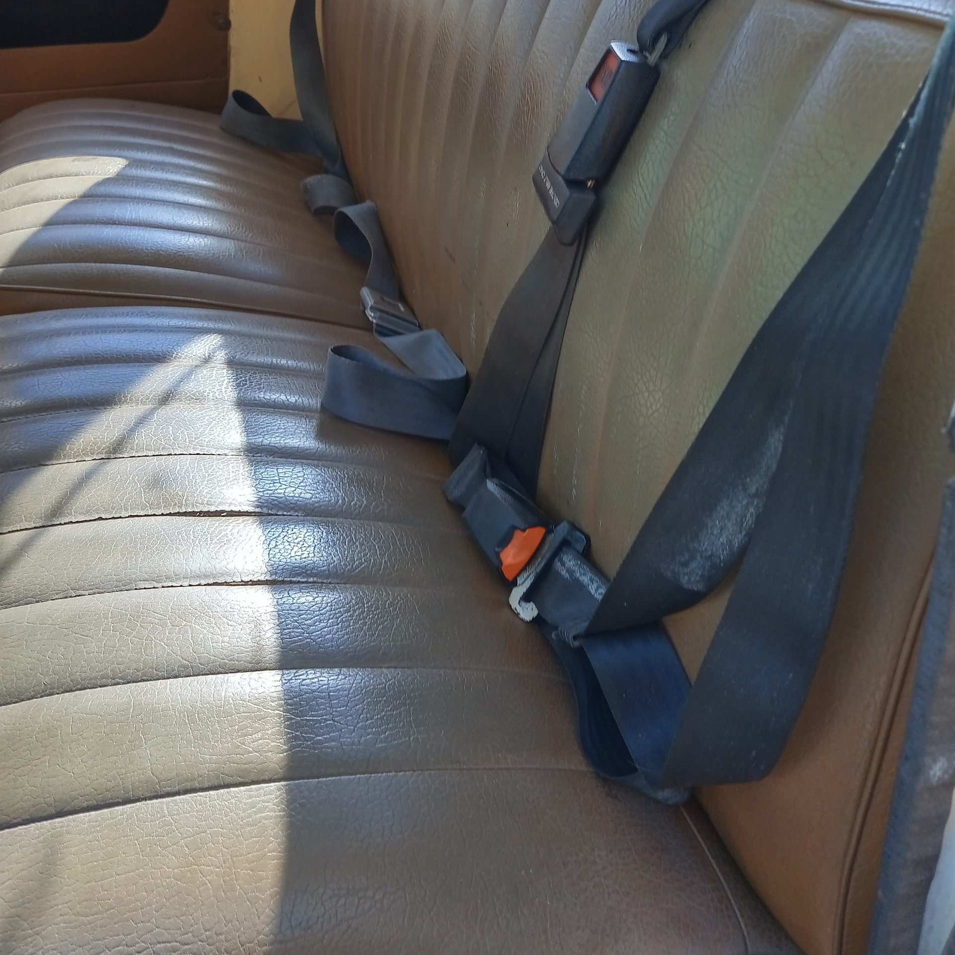 1974 DODGE D5N 300 CREW CAB TRUCK
