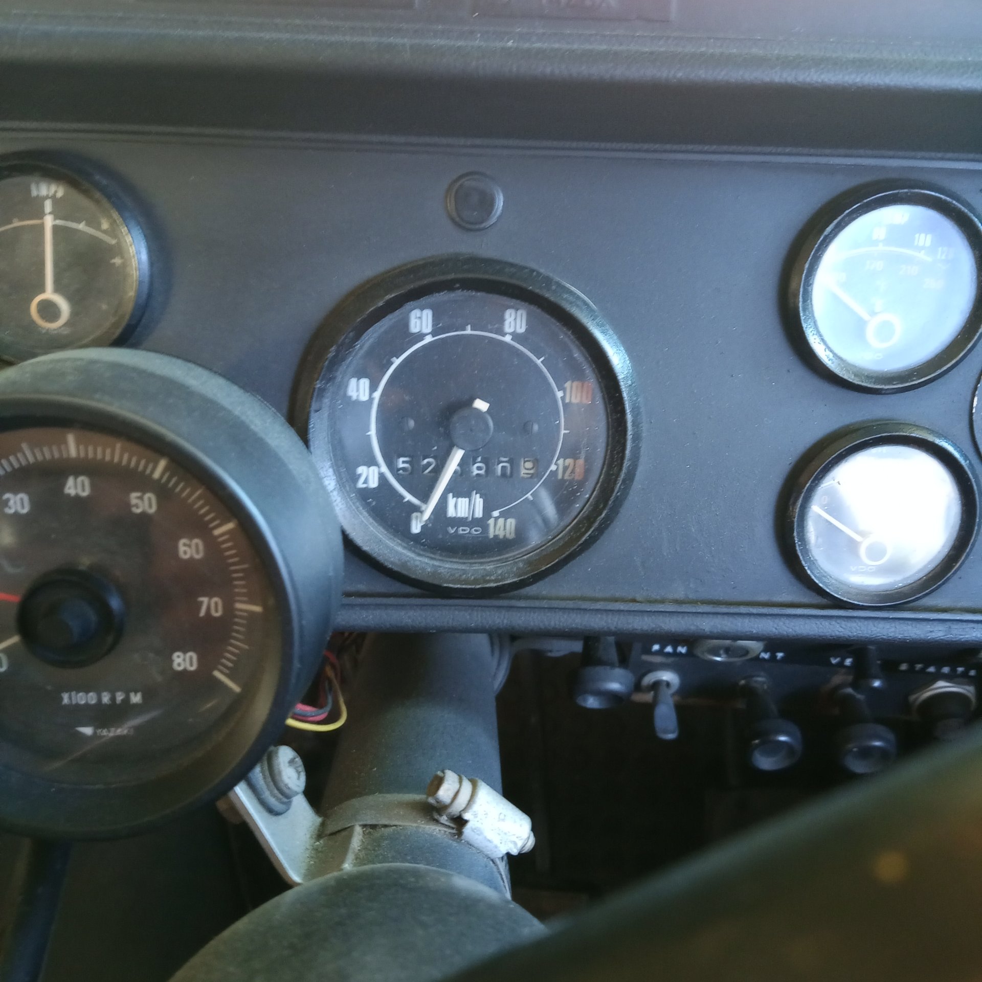 1974 DODGE D5N 300 CREW CAB TRUCK