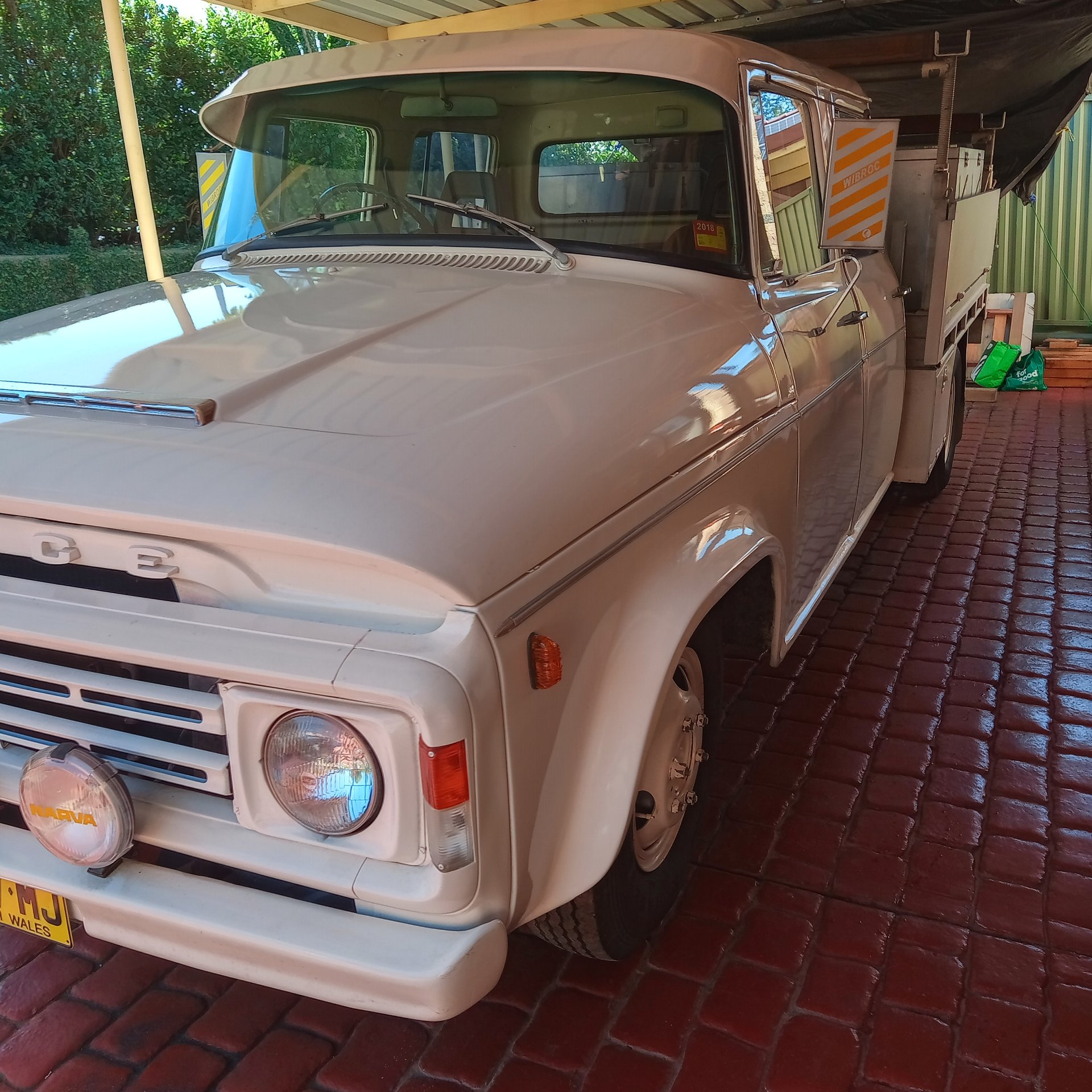 1974 DODGE D5N 300 CREW CAB TRUCK