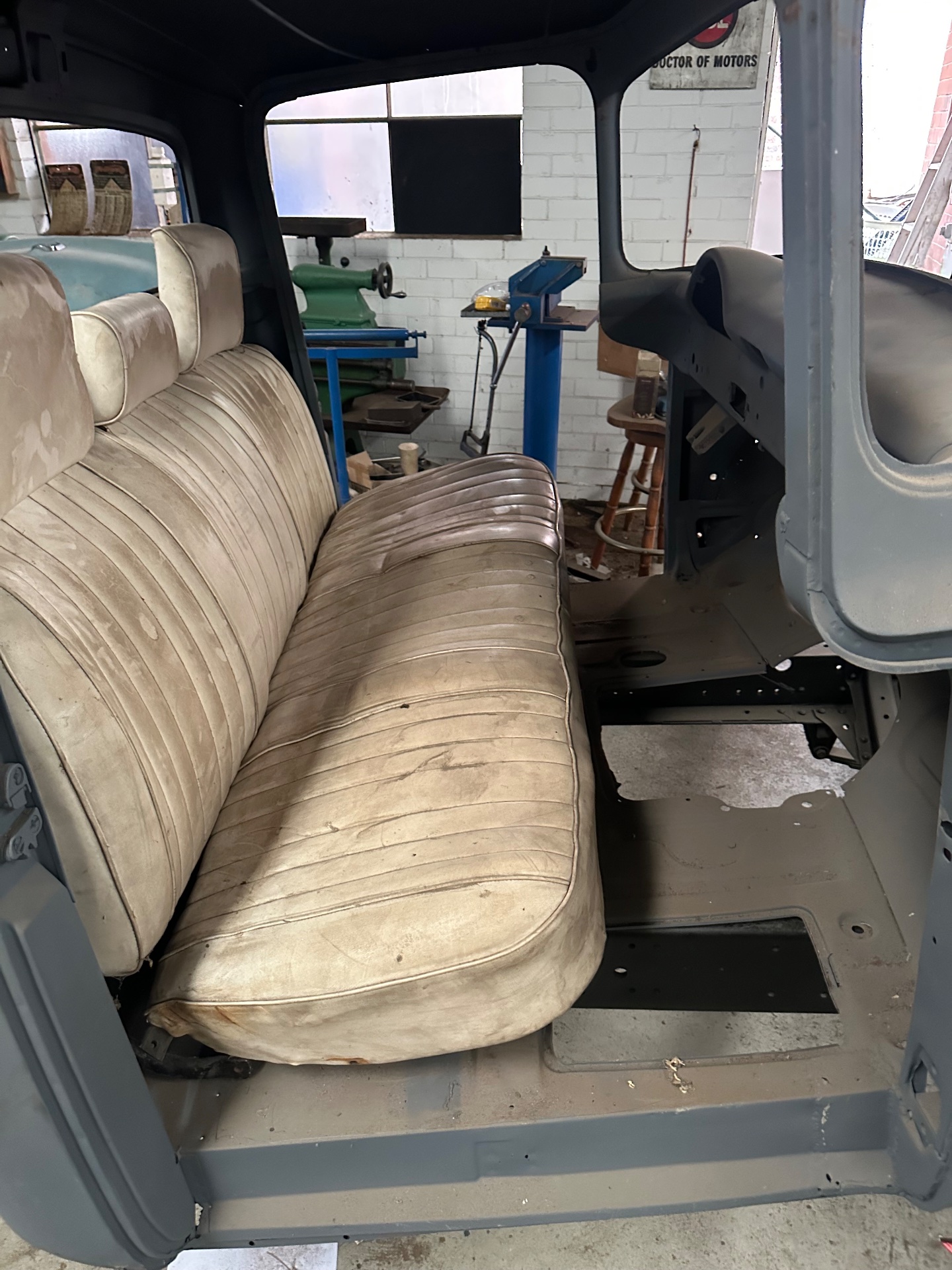 1956 FORD F100 UTILITY - PROJECT