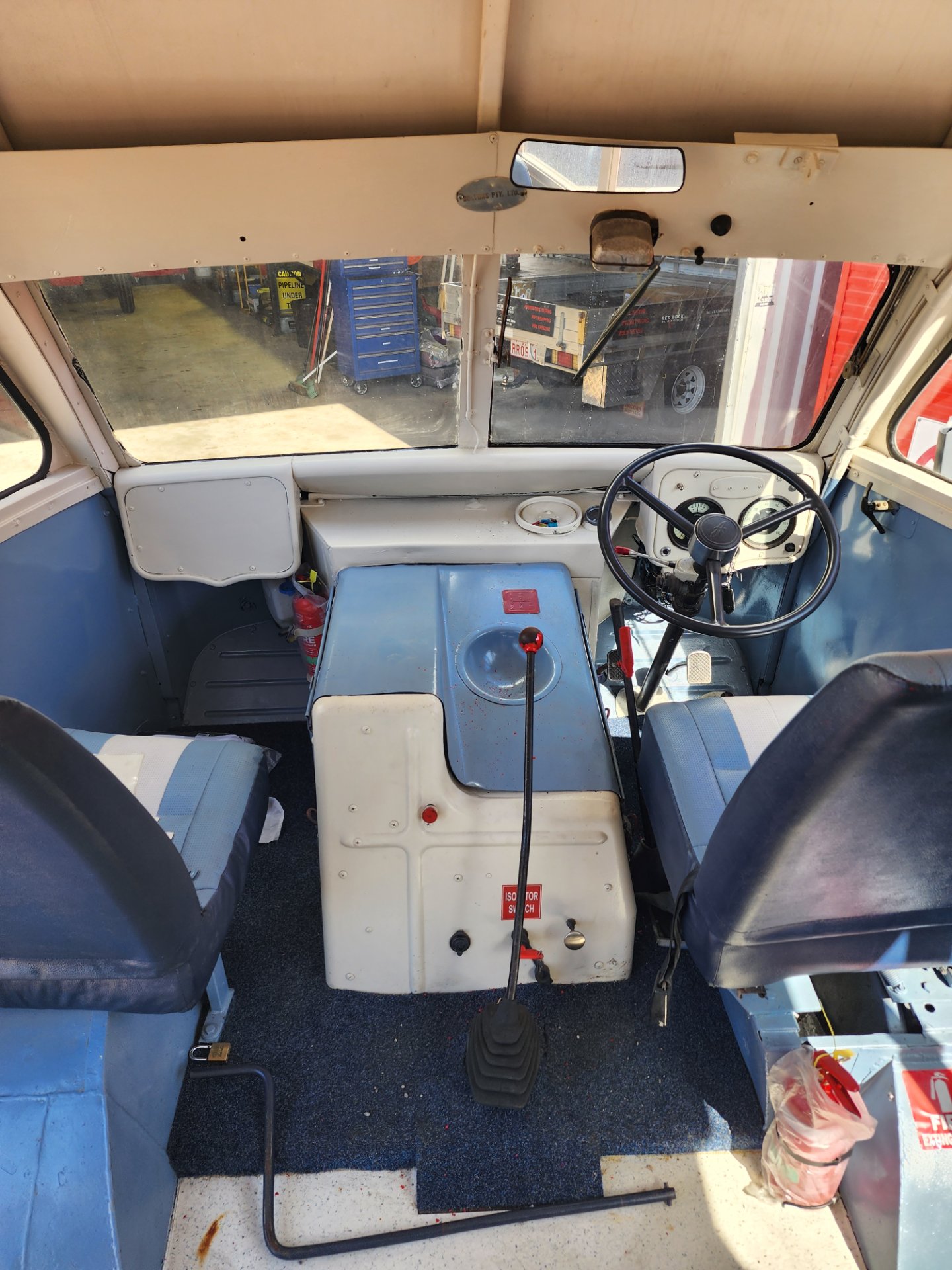 1954 AUSTIN K8 SCHOOL BUS