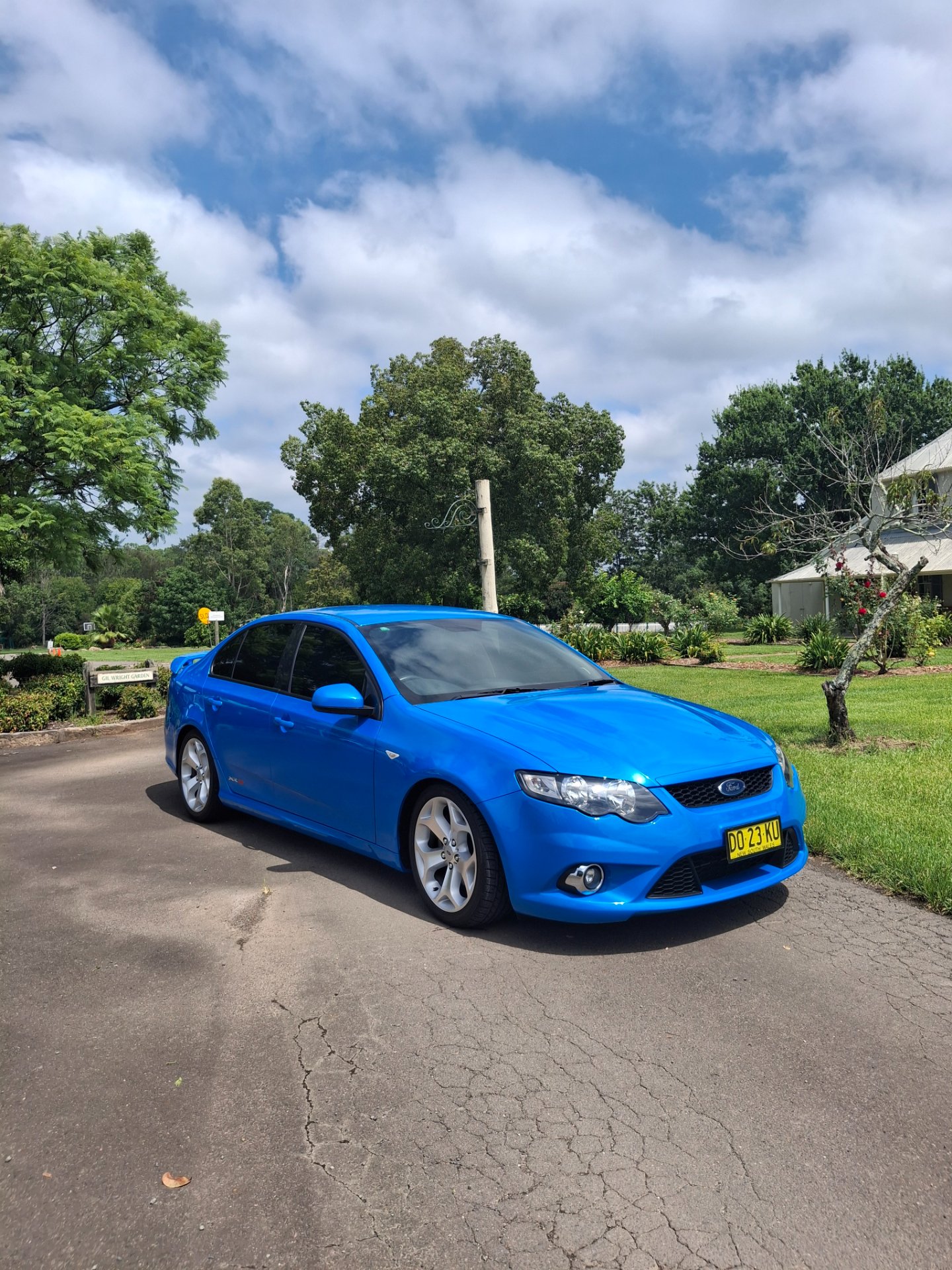 2010 FORD FALCON FG XR8 6 SP AUTO SEQ SPORTSHIFT 4D SEDAN