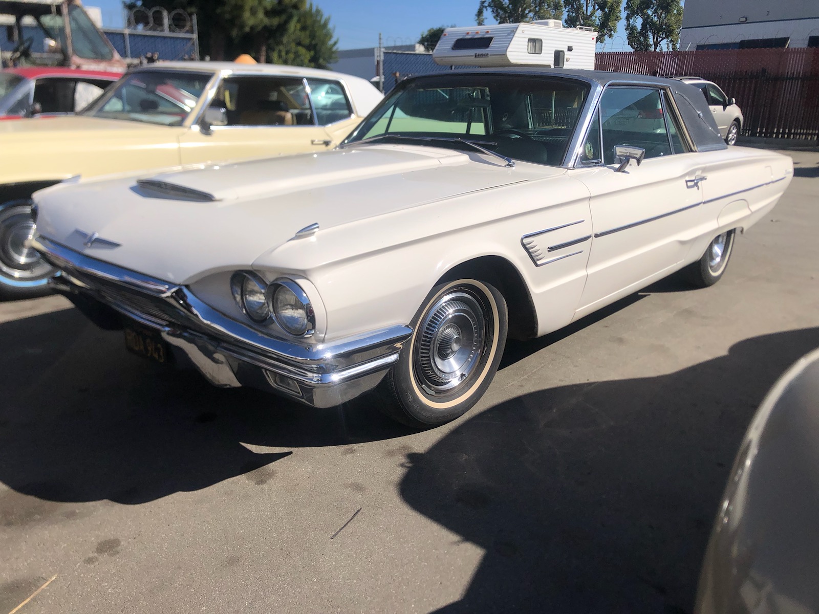 1965 FORD THUNDERBIRD AUTOMATIC COUPE