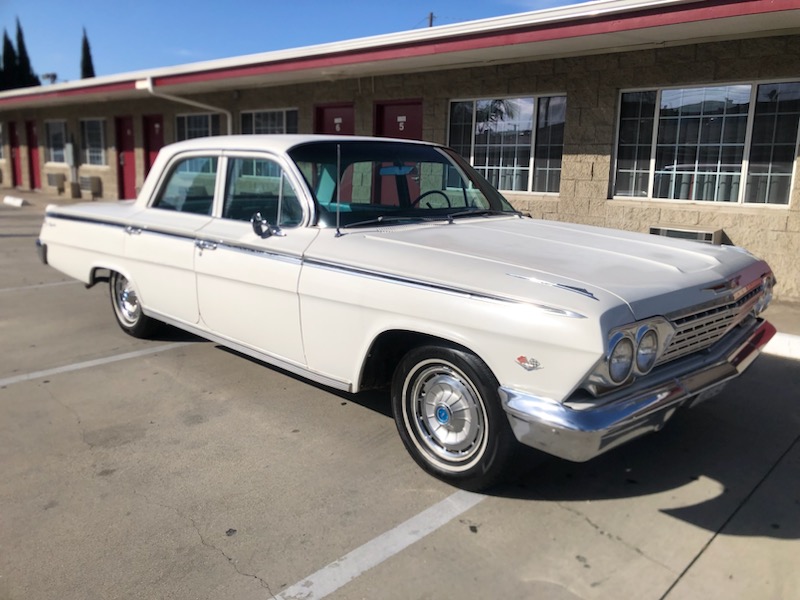 1962 CHEVROLET IMPALA HI-POST SEDAN