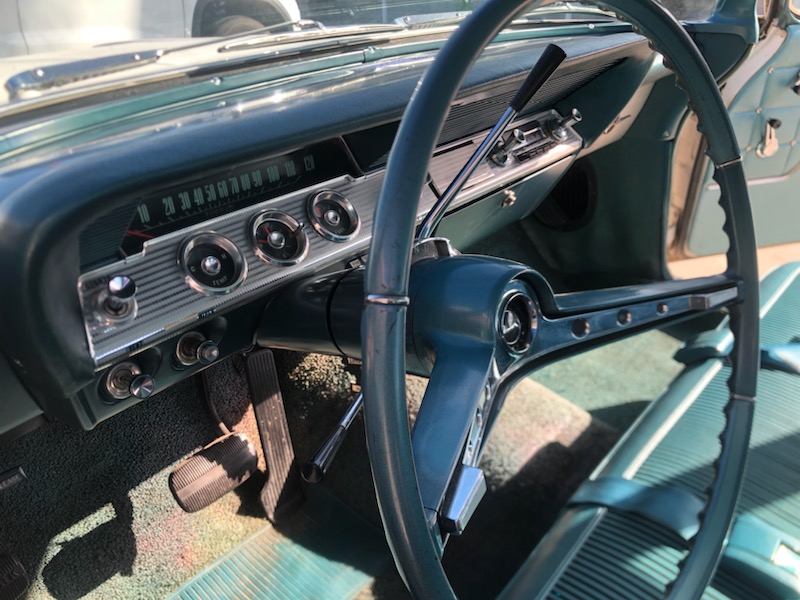 1962 CHEVROLET IMPALA HI-POST SEDAN