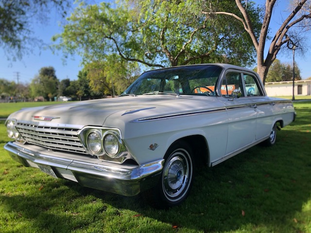 1962 CHEVROLET IMPALA HI-POST SEDAN