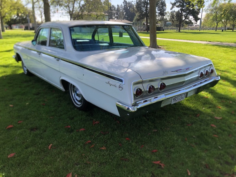 1962 CHEVROLET IMPALA HI-POST SEDAN