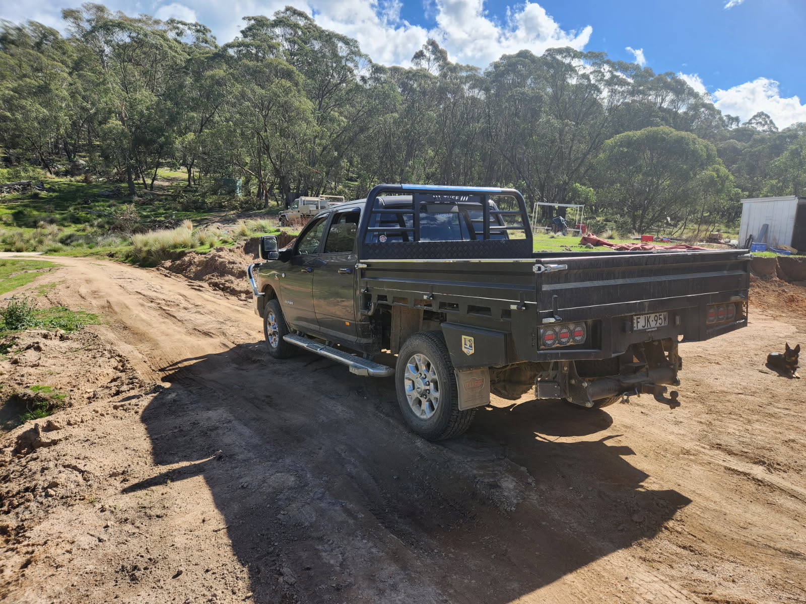 2024 DODGE RAM 2500 LARAMIE TRAY BACK