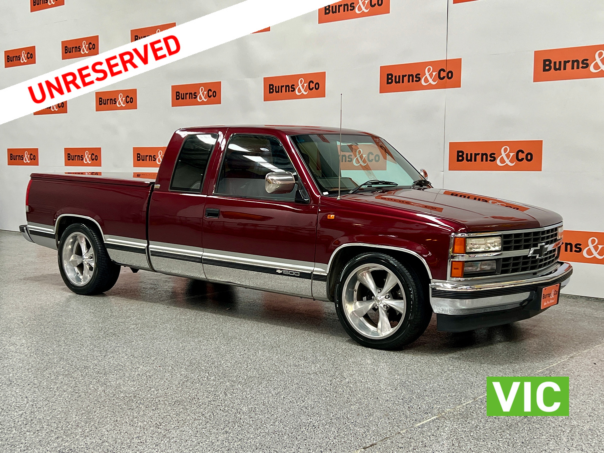 1990 CHEVROLET SILVERADO 1500 LS2 V8 AUTO UTILITY