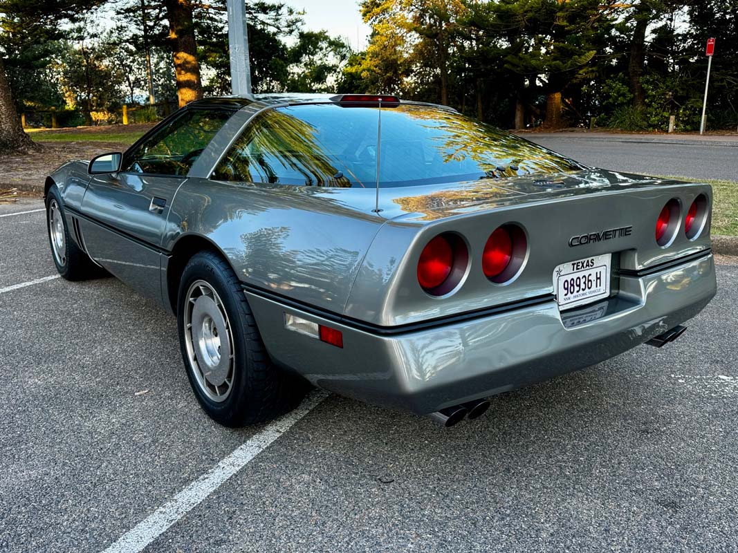 1986 CHEVROLET CORVETTE C4 Z51 AUTOMATIC COUPE
