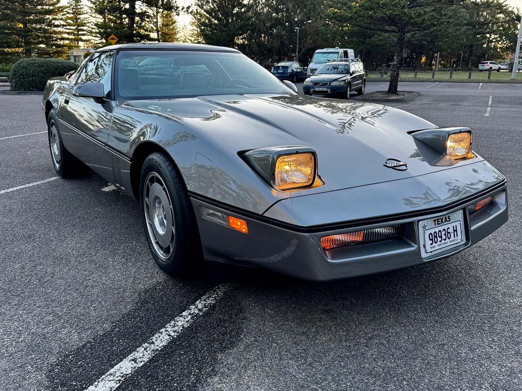 1986 CHEVROLET CORVETTE C4 Z51 AUTOMATIC COUPE