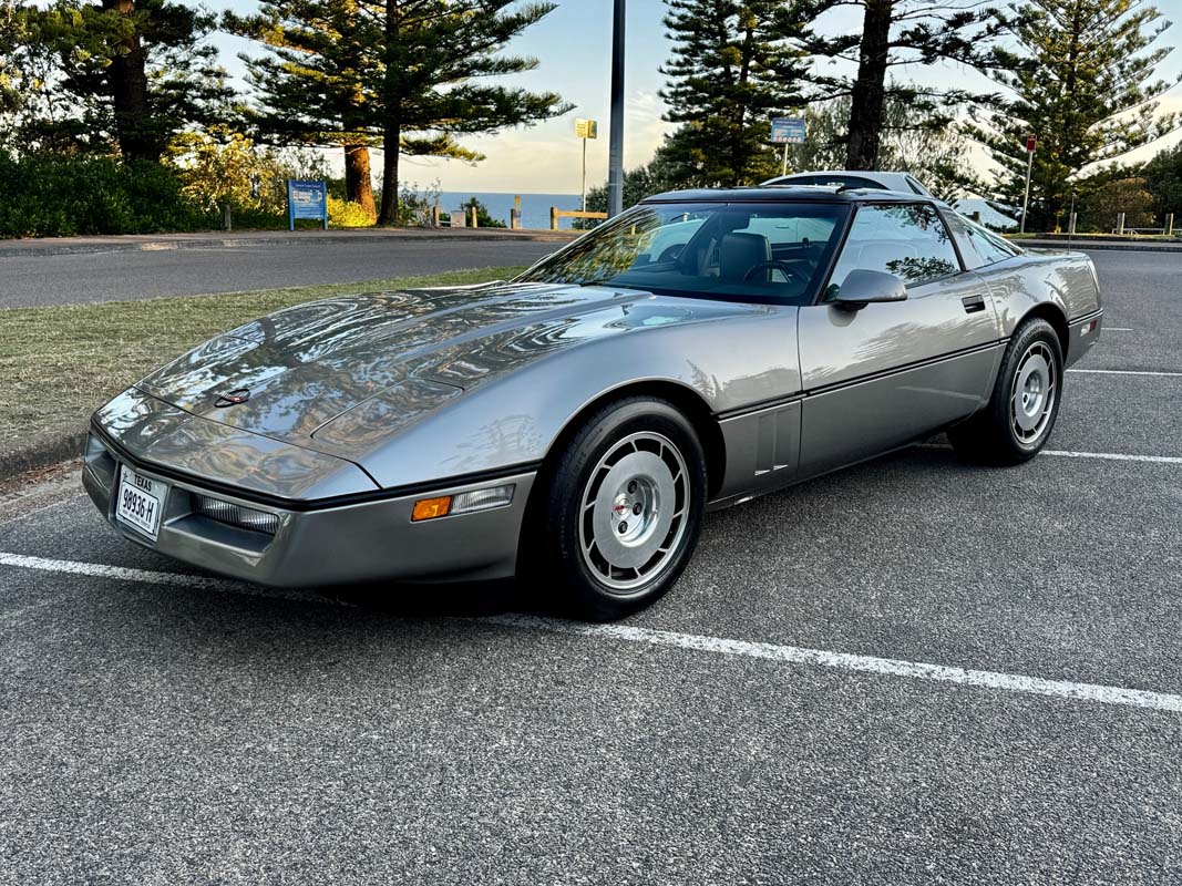 1986 CHEVROLET CORVETTE C4 Z51 AUTOMATIC COUPE