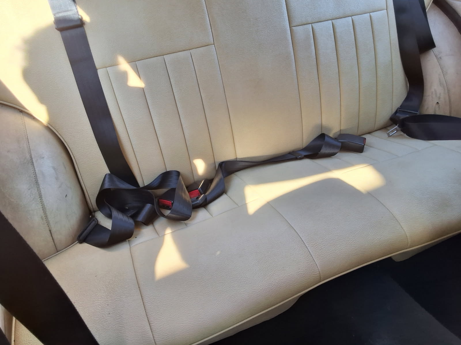 1973 TOYOTA COROLLA KE20 AUTOMATIC 2 DR SEDAN
