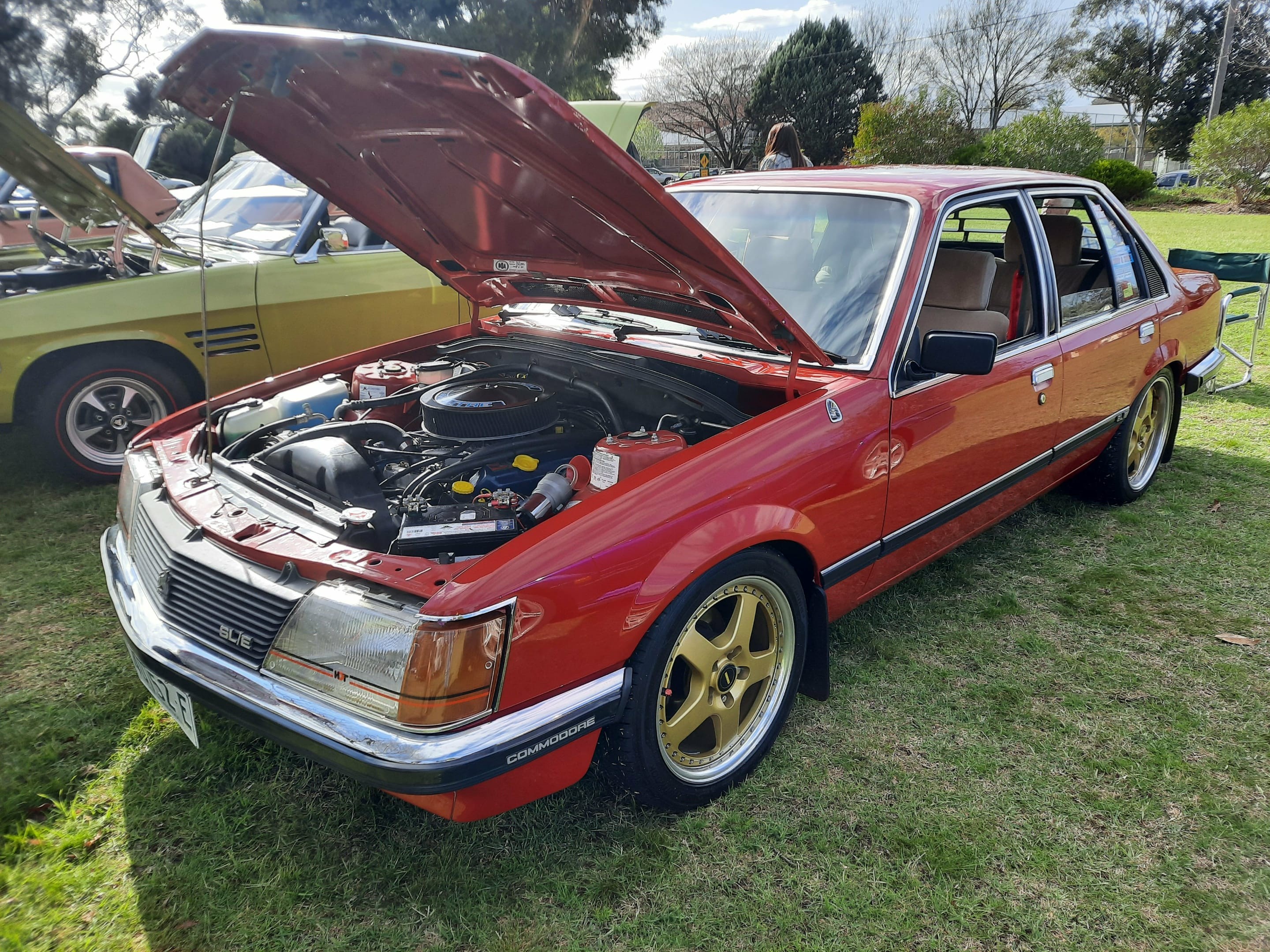 1983 HOLDEN COMMODORE VH SL/E 3 SP AUTOMATIC 4D SEDAN
