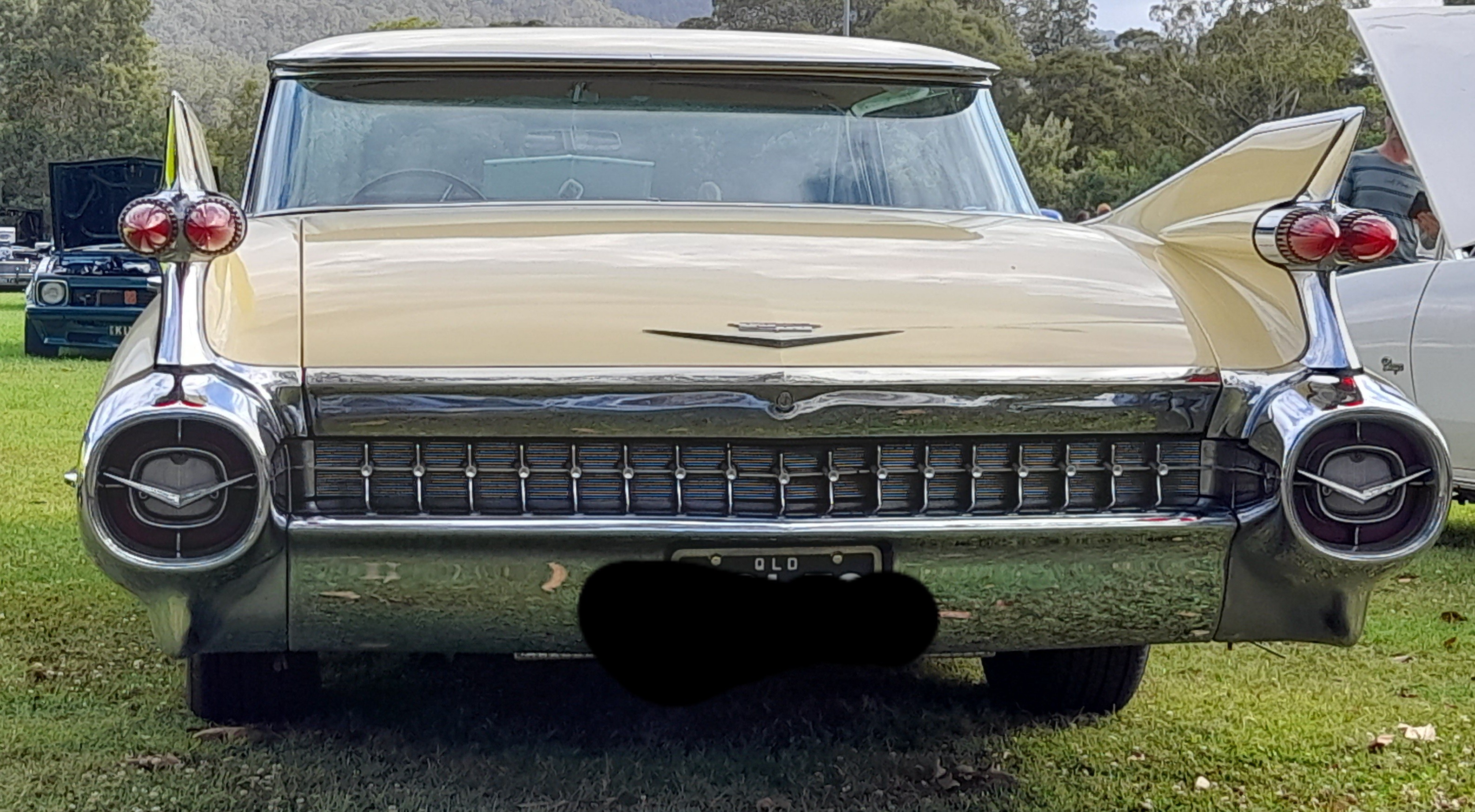 1959 CADILLAC DE VILLE SEDAN
