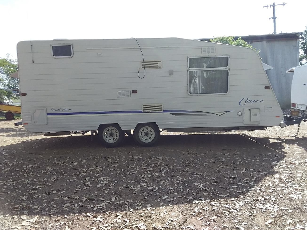 2004 Compass 19.5ft Caravan