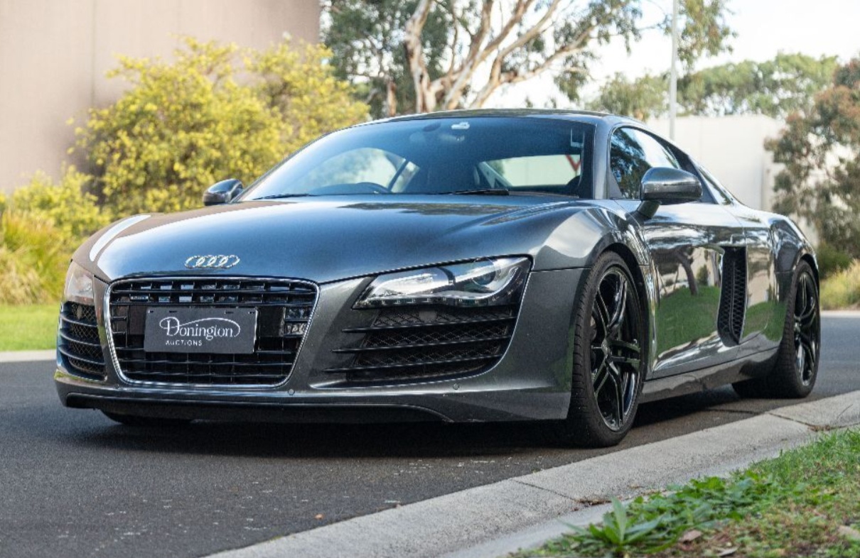 2008 AUDI R8 COUPE