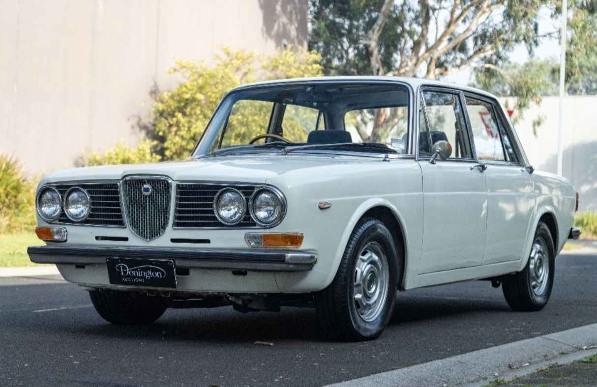 1971 LANCIA FLAVIA 2000 BERLINA 4 SP MANUAL 4D SEDAN