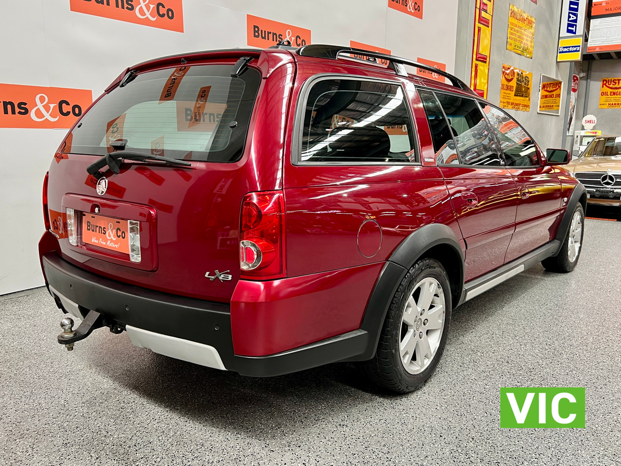 2004 HOLDEN ADVENTRA LX8 LS1 V8 AUTO WAGON