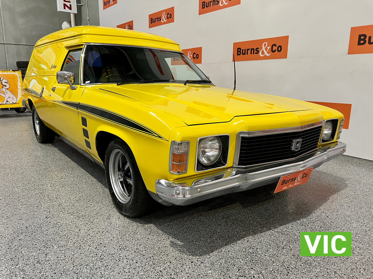 1975 HOLDEN HJ SANDMAN 308 MANUAL PANEL VAN 