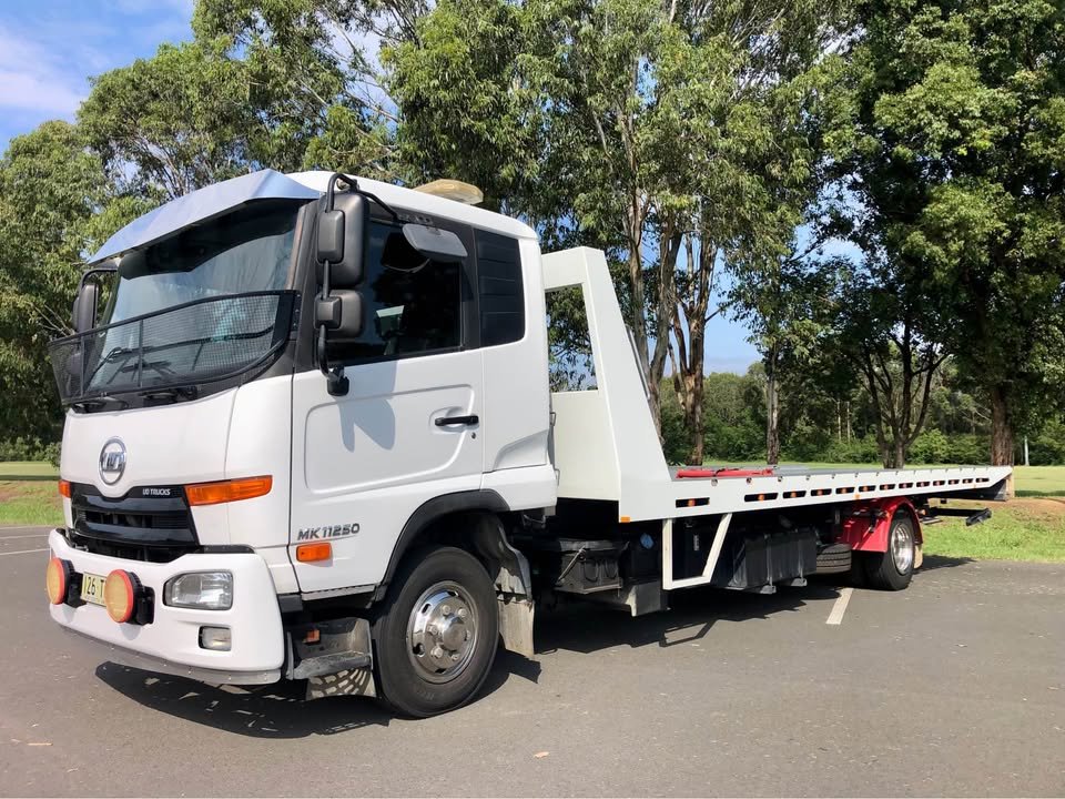 2014 NISSAN UD MK11250 6 SPD MANUAL TRAY