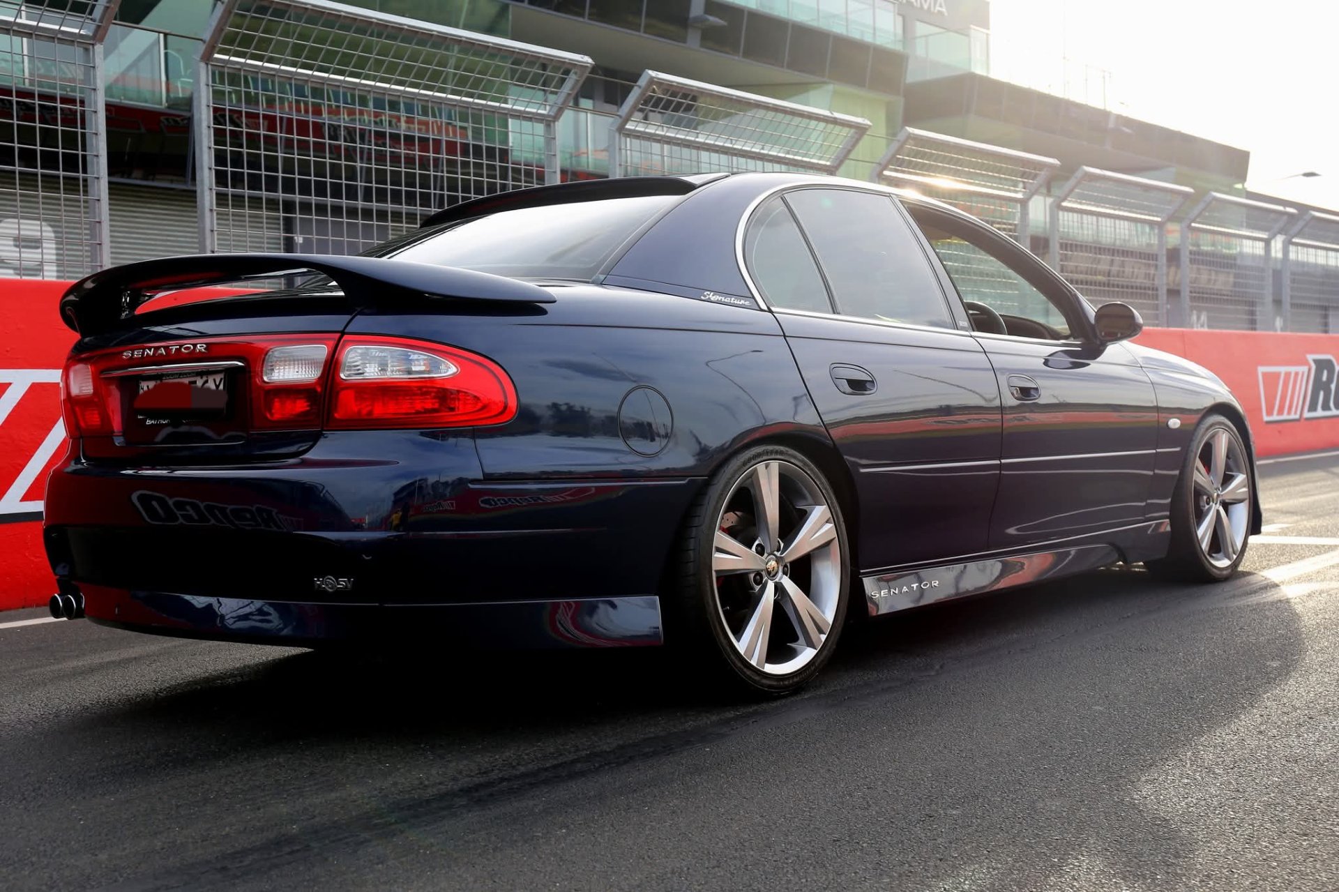 2001 HSV SENATOR VX SIGNATURE 4 SP AUTOMATIC 4D SEDAN