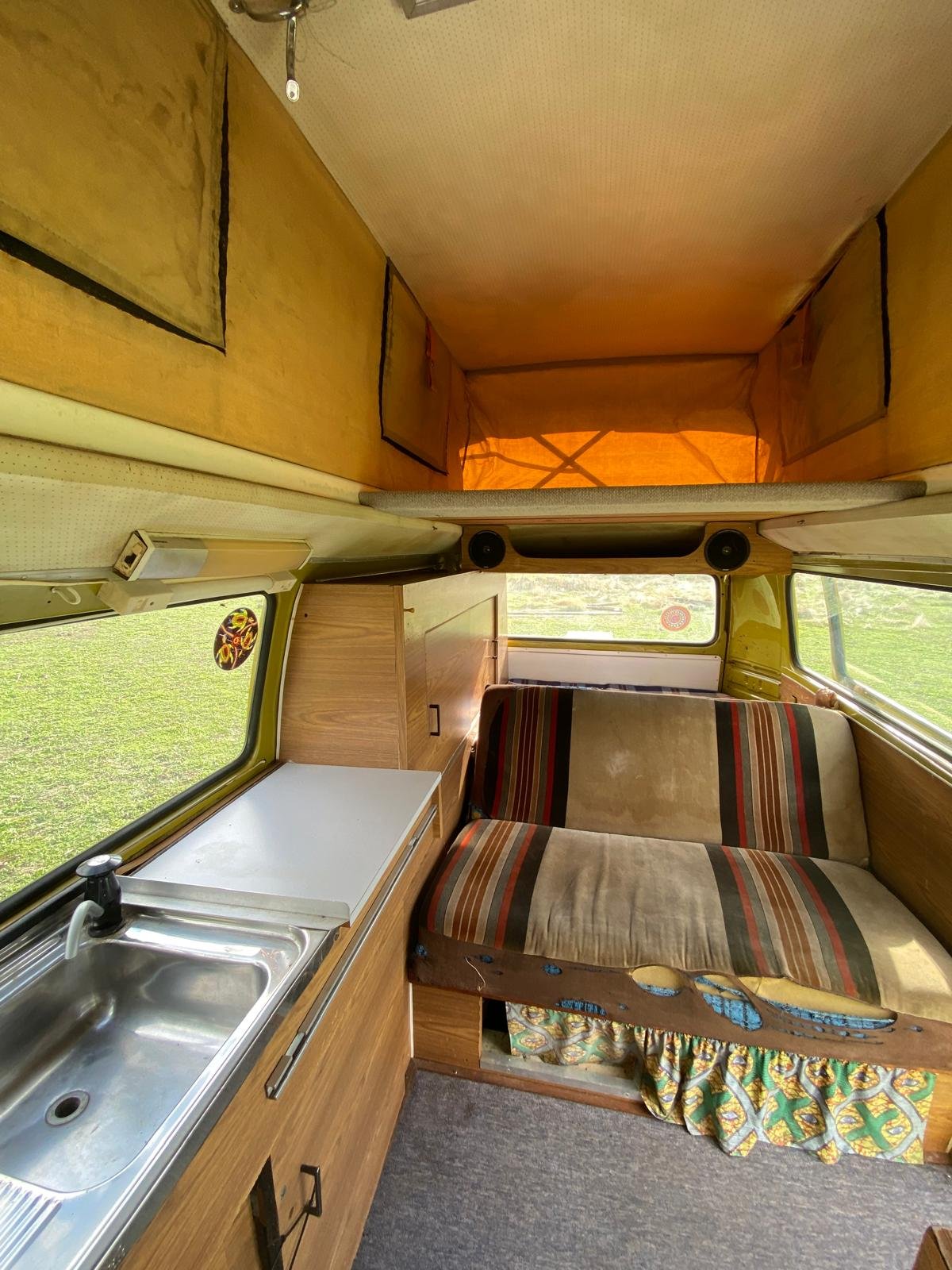 1976 VOLKSWAGEN KOMBI 3 SP AUTOMATIC POP TOP CAMPER