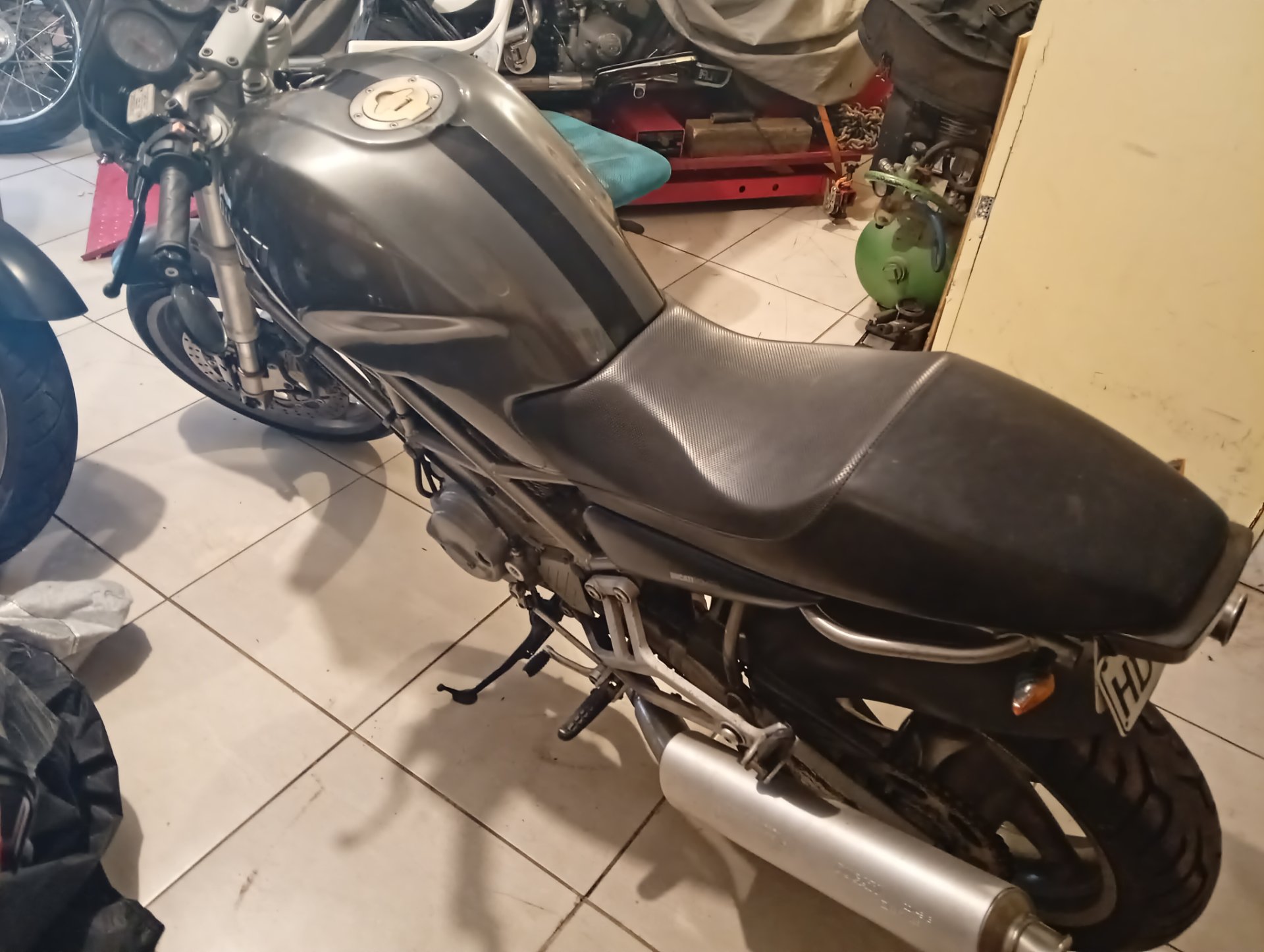 2000 DUCATI MONSTER 400 ROAD
