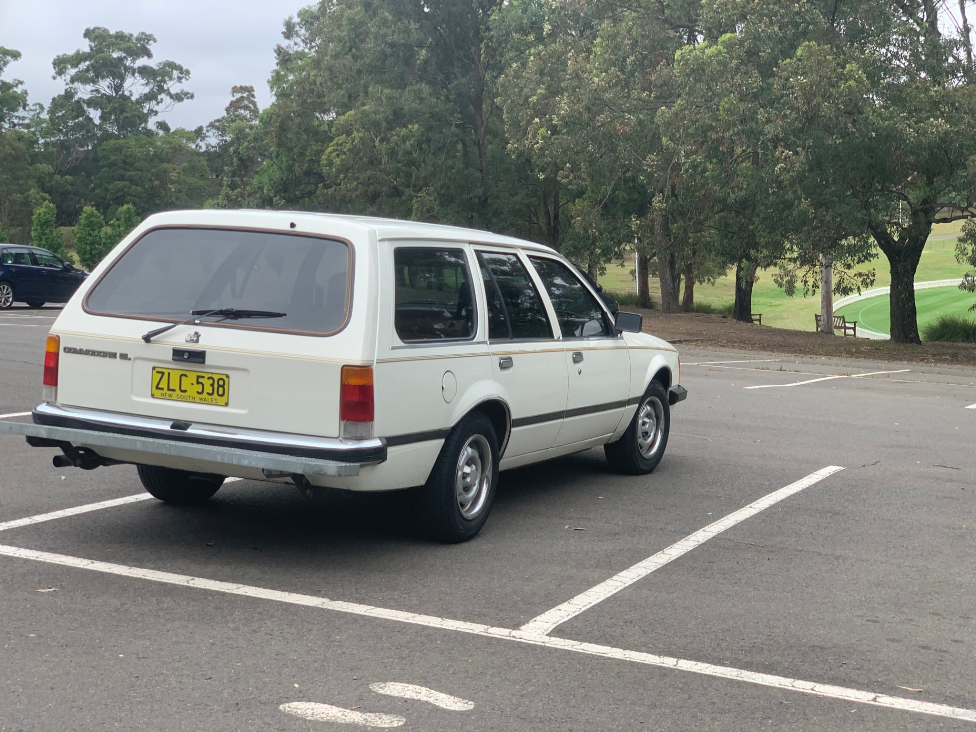 1982 HOLDEN COMMODORE VH SL 3 SP AUTOMATIC 4D WAGON