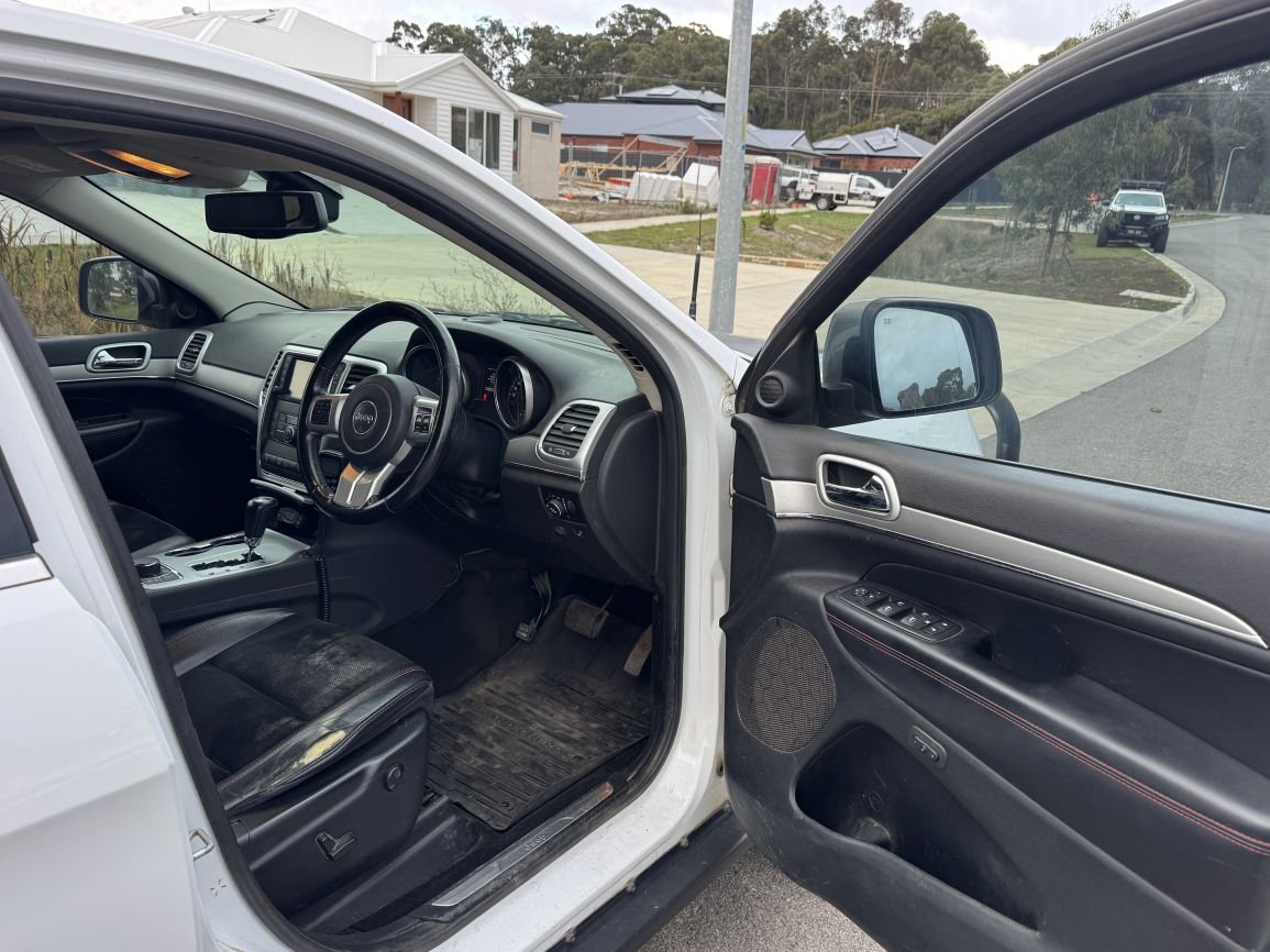 2013 JEEP GRAND CHEROKEE WK MY13 TRAILHAWK (4x4) 5 SP AUTOMATIC 4D WAGON