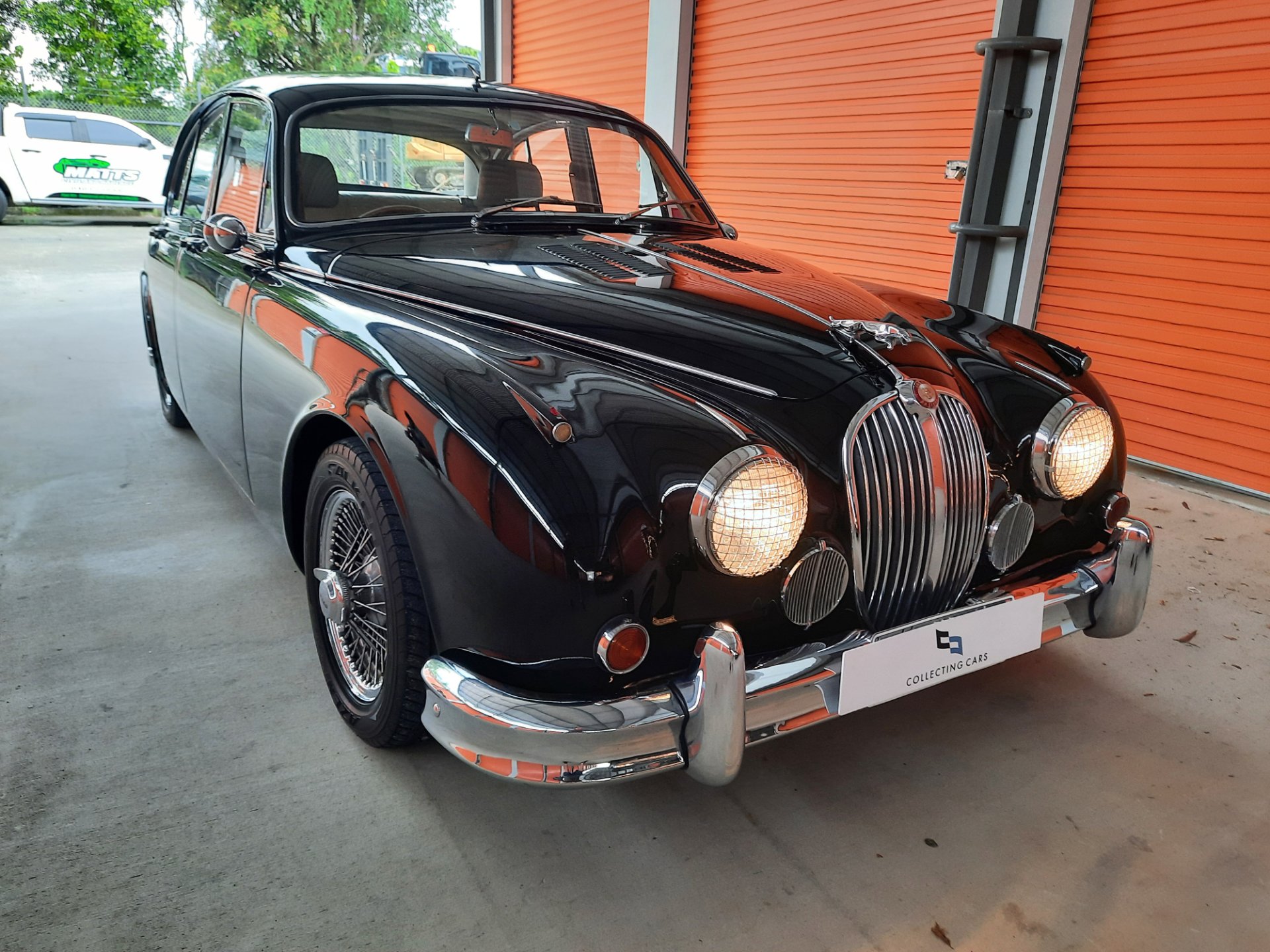 1961 JAGUAR MARK II MANUAL SALOON